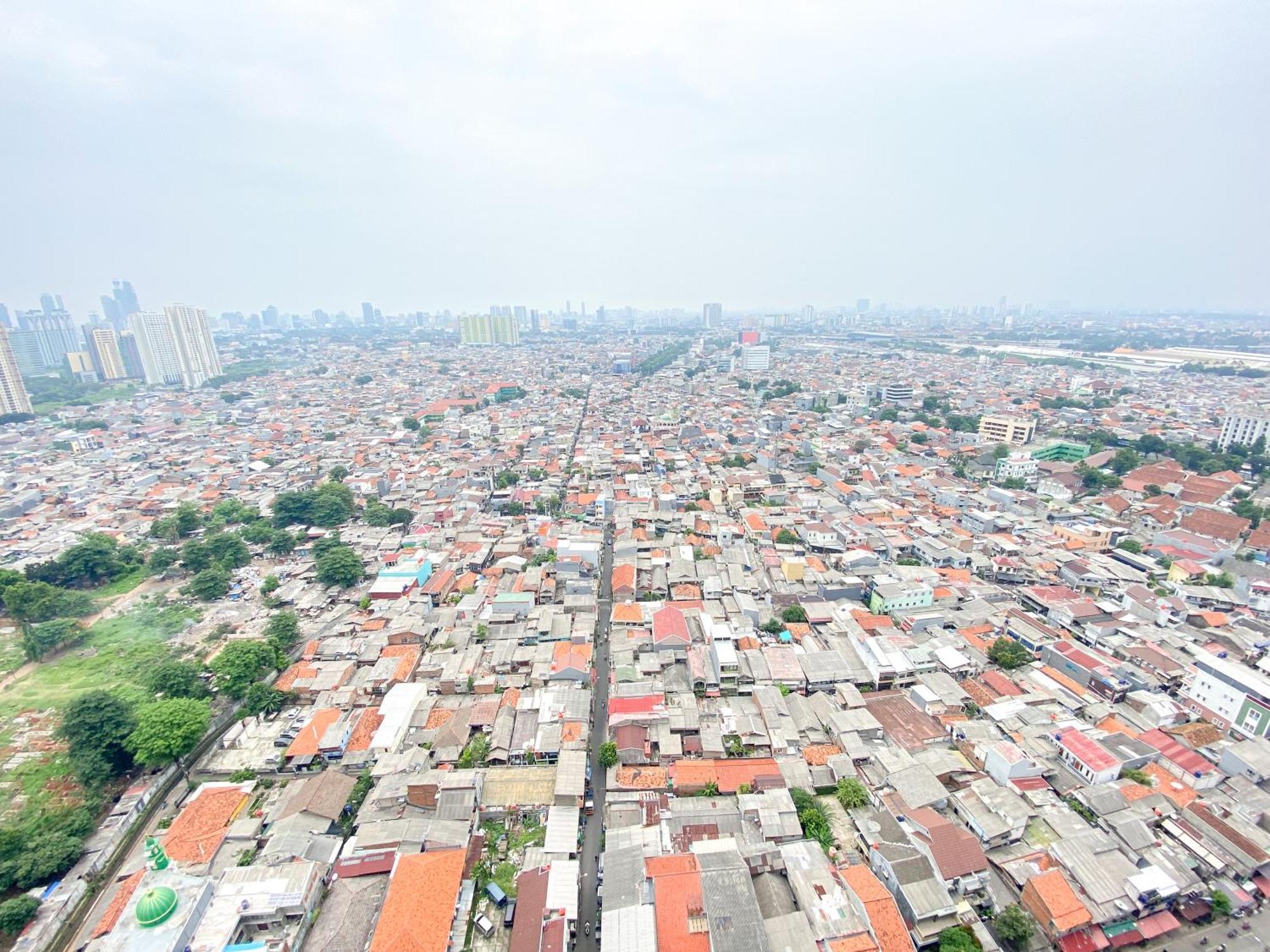 Exclusive And Comfortable 2br Casa Grande By Travelio Jakarta