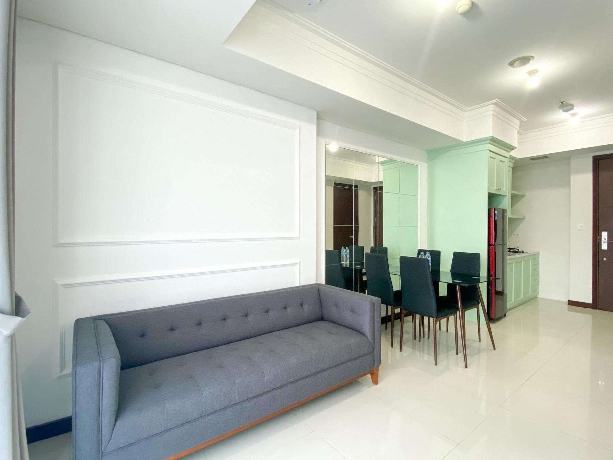 Exclusive And Comfortable 2br Casa Grande By Travelio * Jakarta