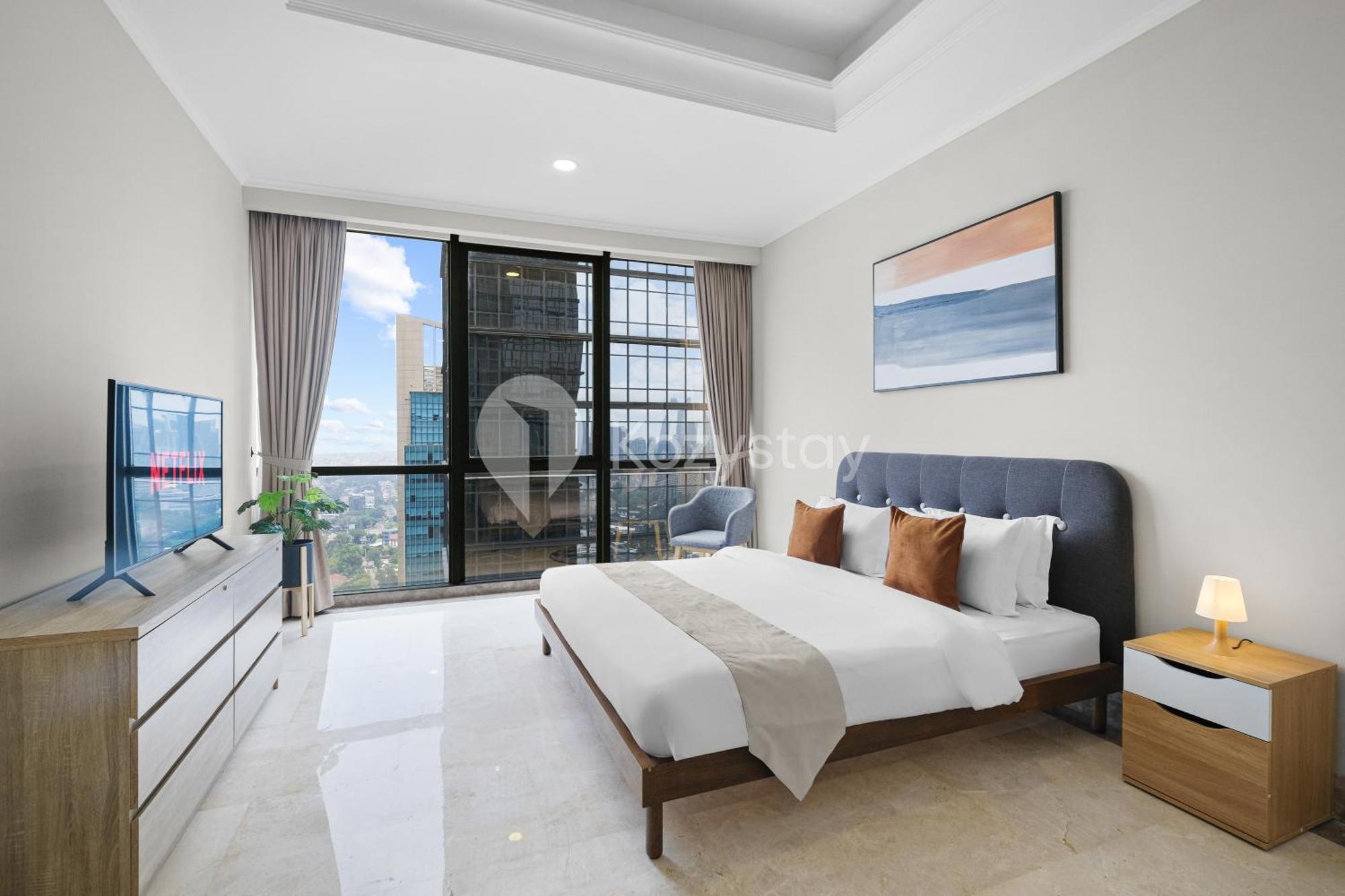 Calma By Kozystay - Scbd Apartment *