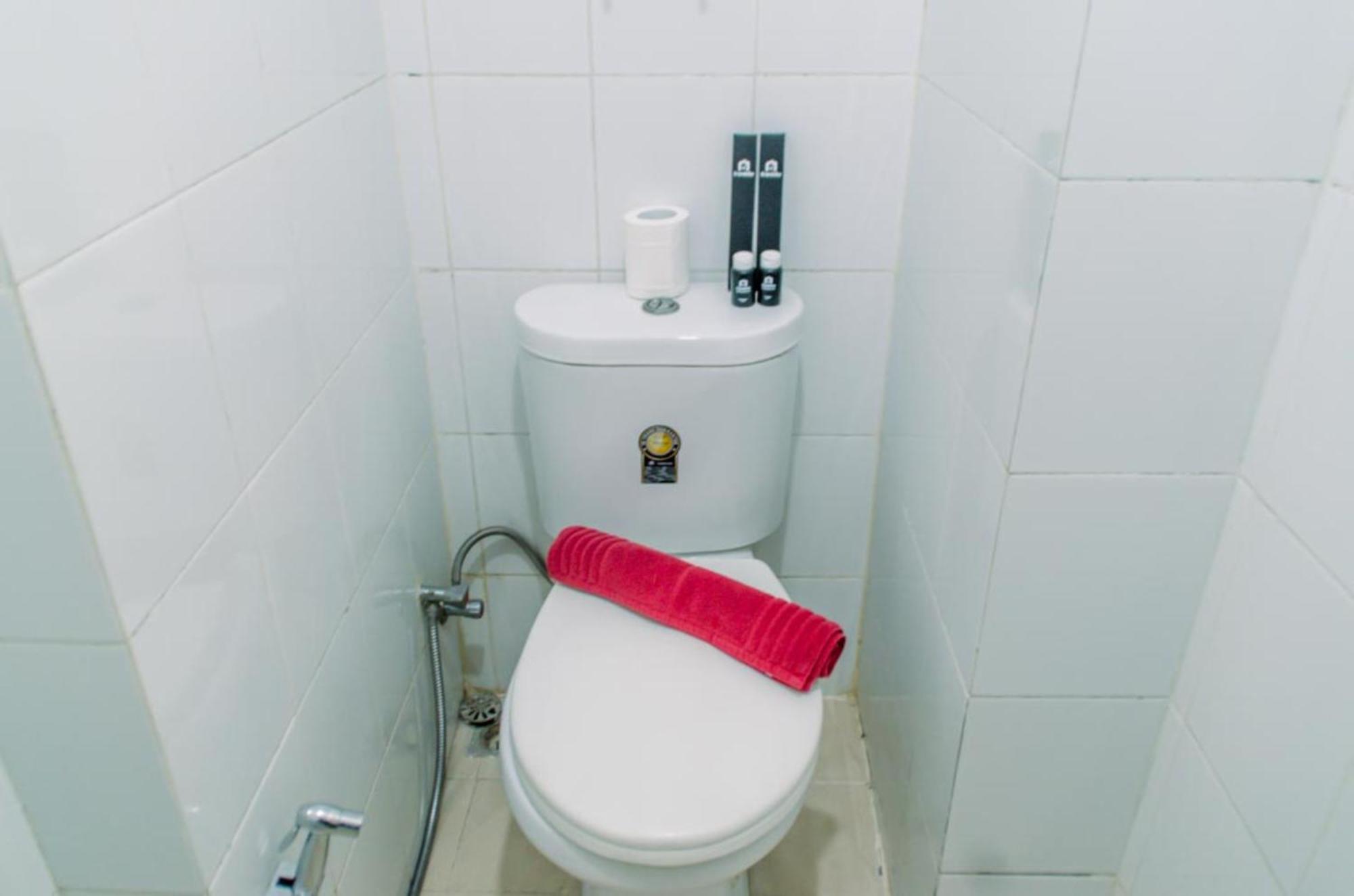 Comfort Living 1br With Extra At Mt Haryono By Travelio