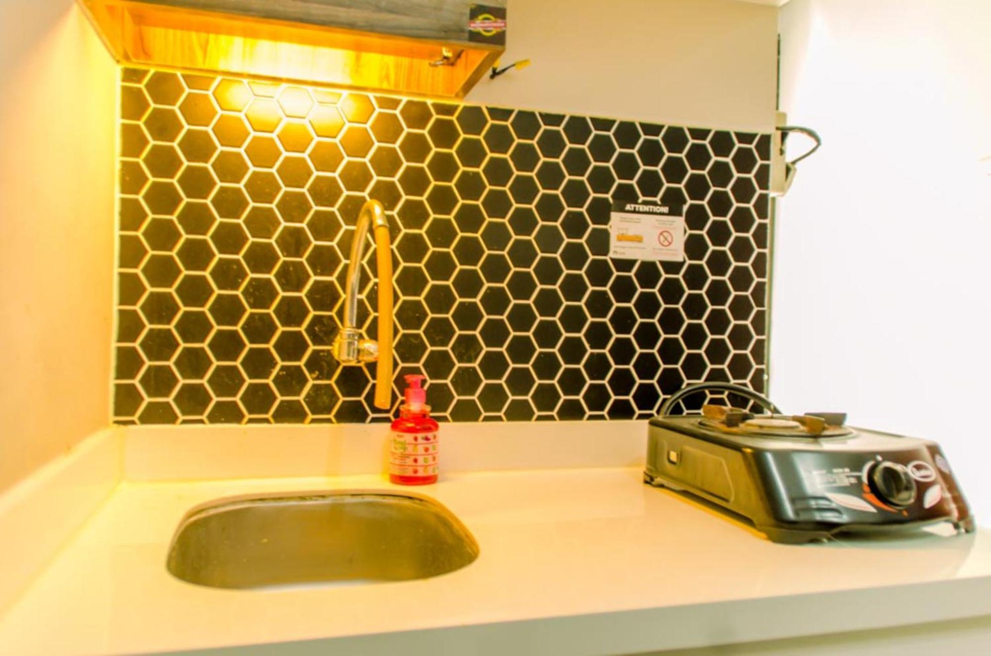 Comfort Living 1br With Extra At Mt Haryono By Travelio Apartment