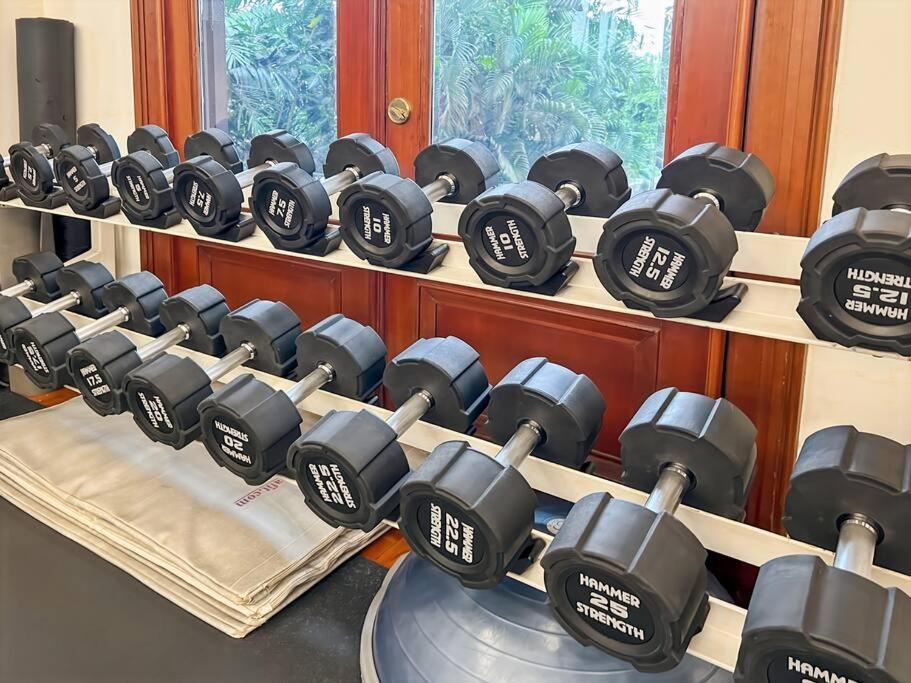Large & Luxury Menteng Executive 3br With Pool, Gym Wi-fi By 2ndhome