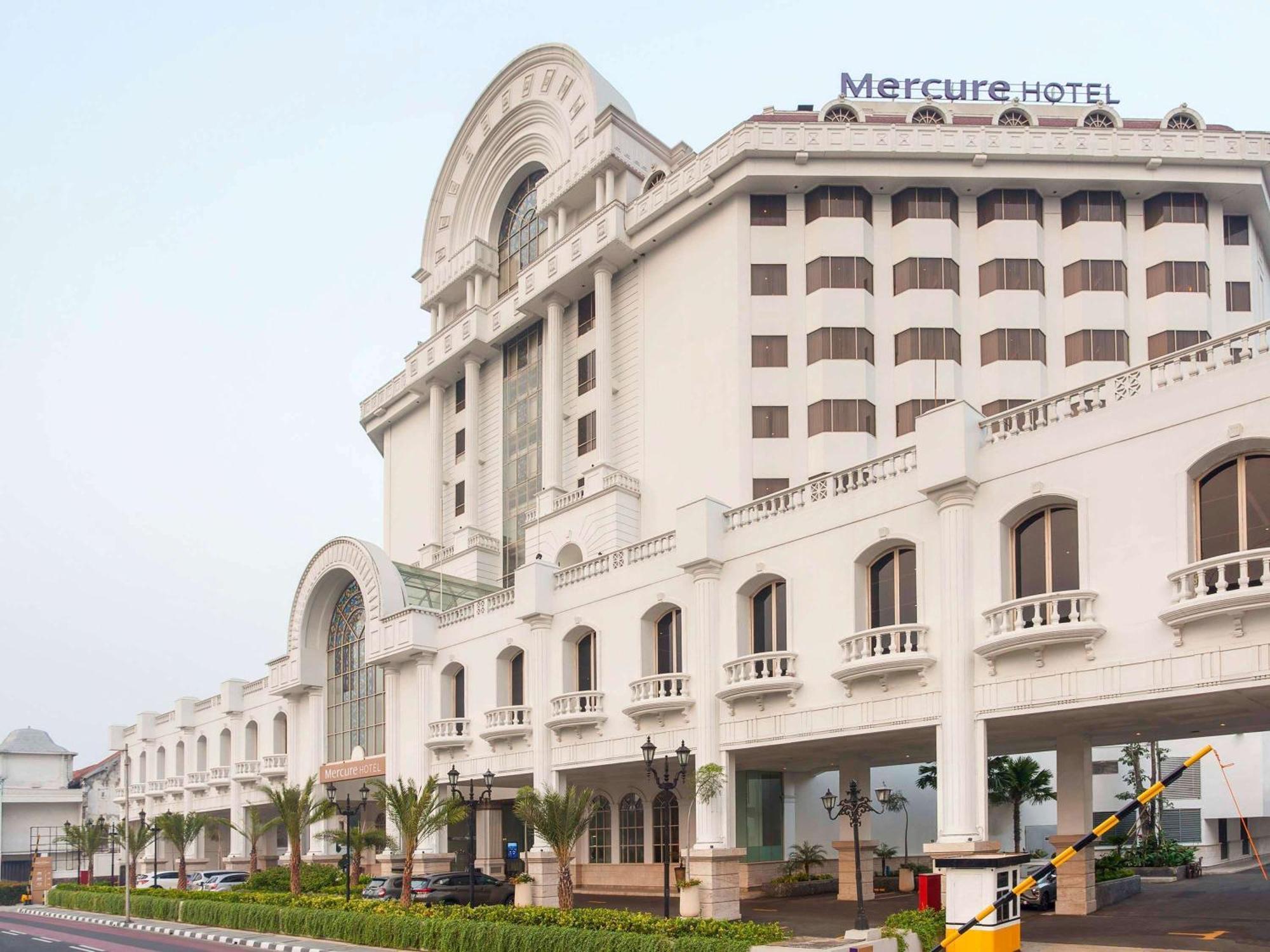 Mercure Batavia
