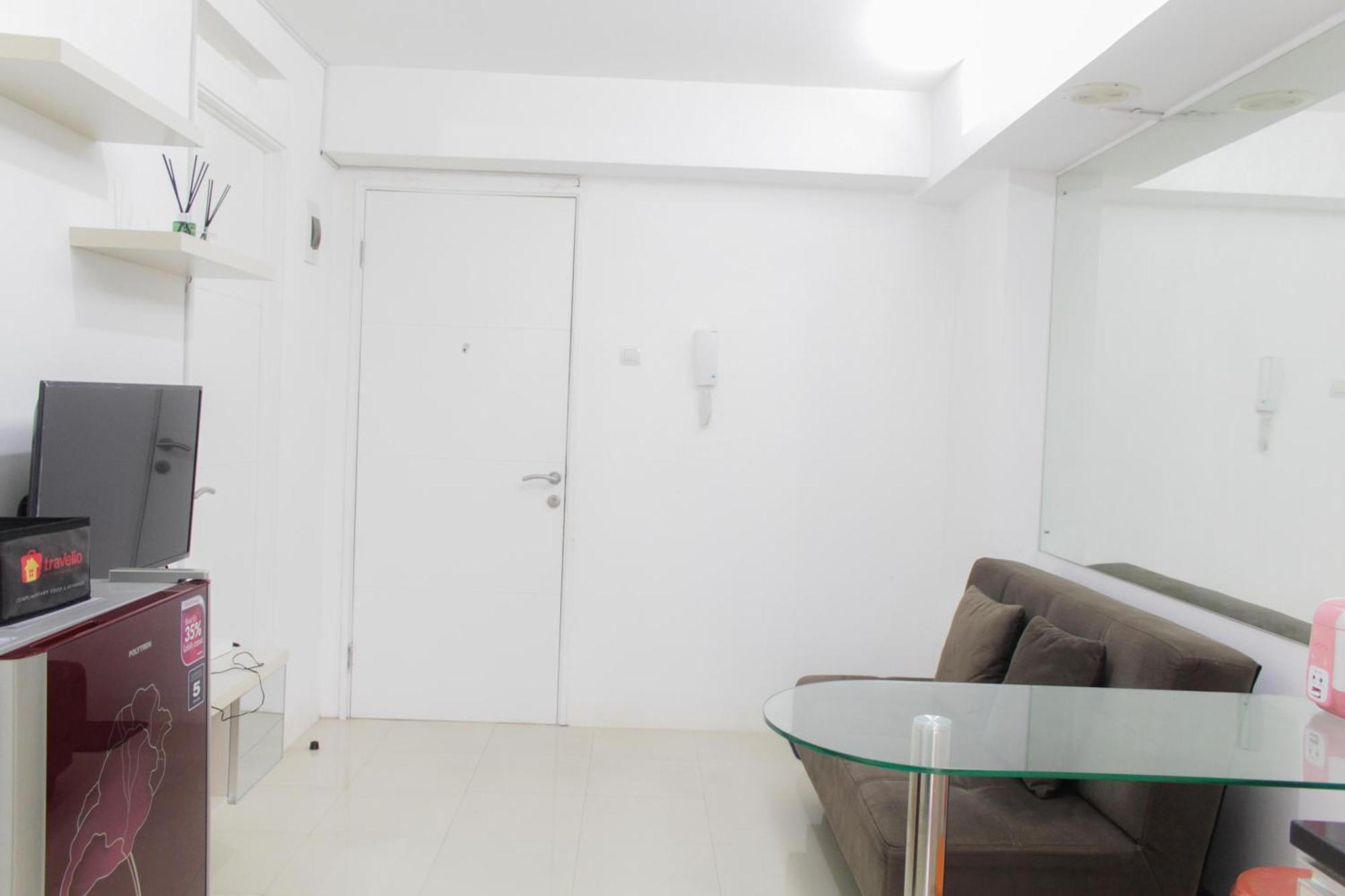 Homey And Cozy 2br Bassura Near Mall By Travelio Apartment *