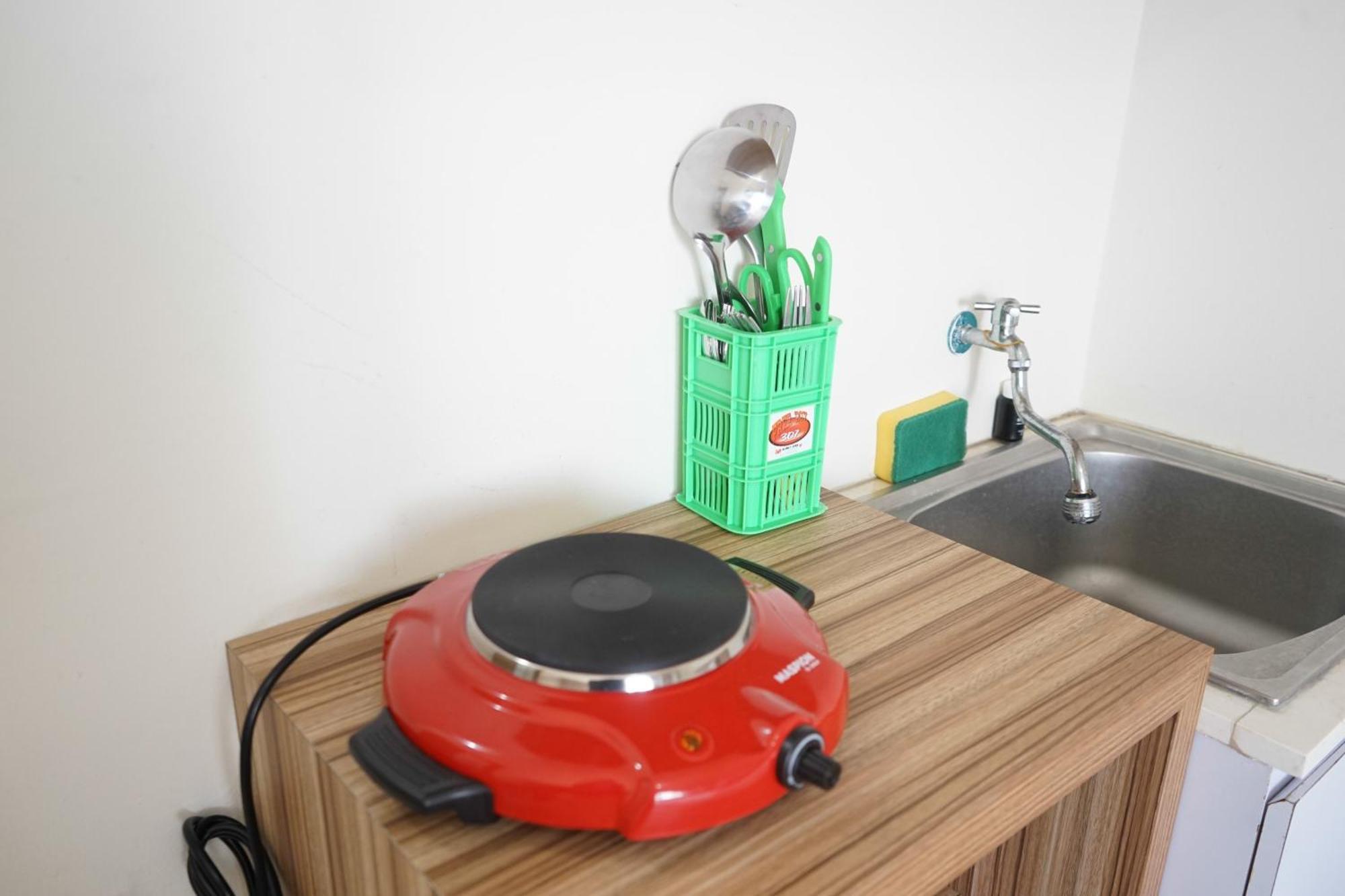 Cozy Pramuka Next To Mall By Travelio Apartment