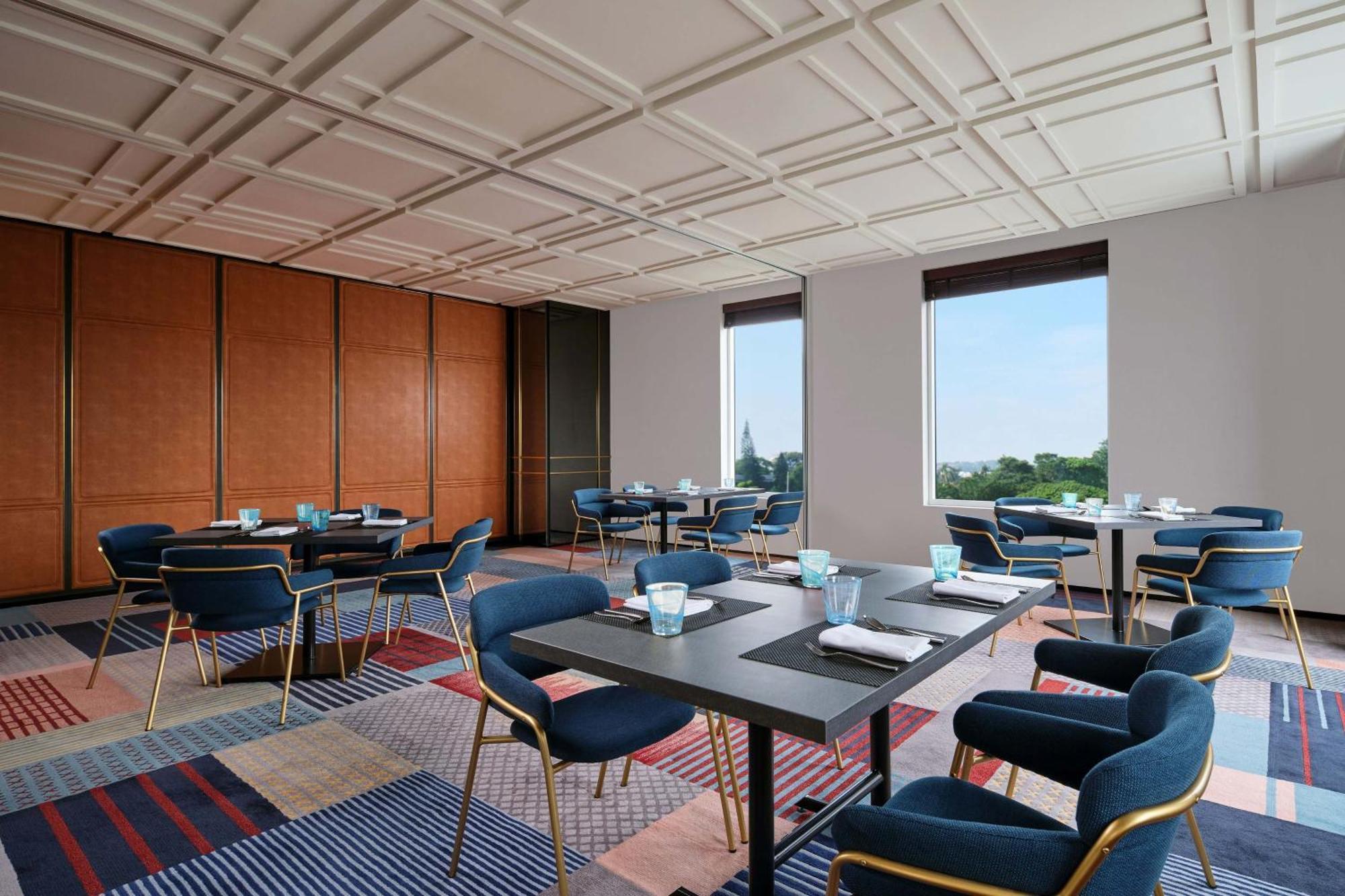 Hotel Aloft South