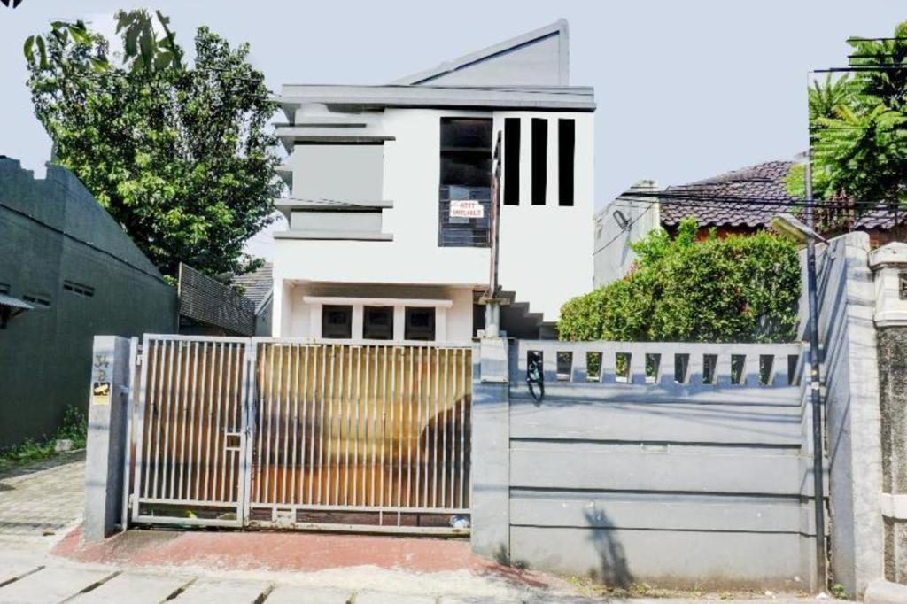 Hotel Oyo 90438 Mampang 34 Jakarta