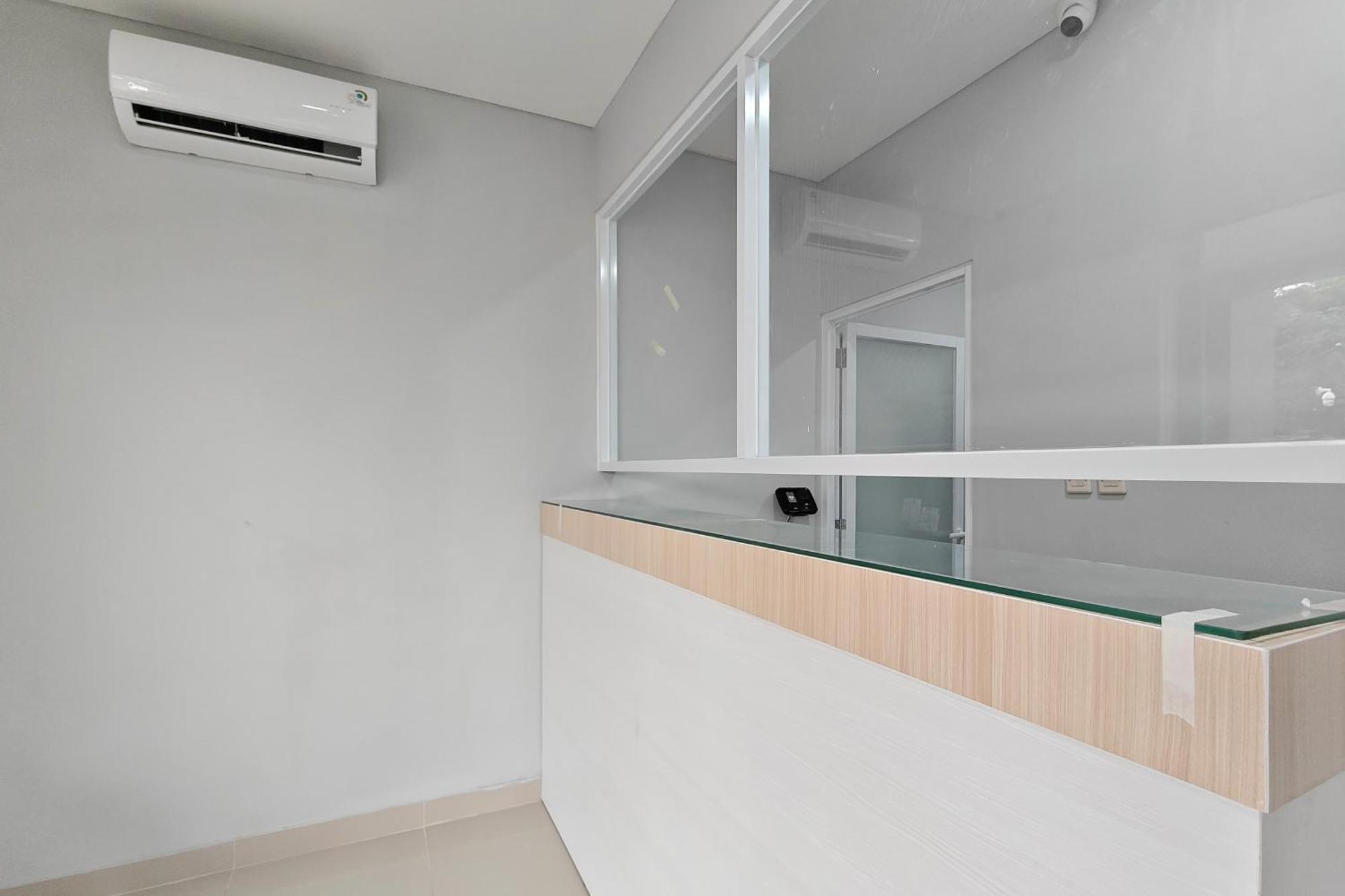 Hotel Urbanview Sunter 3*