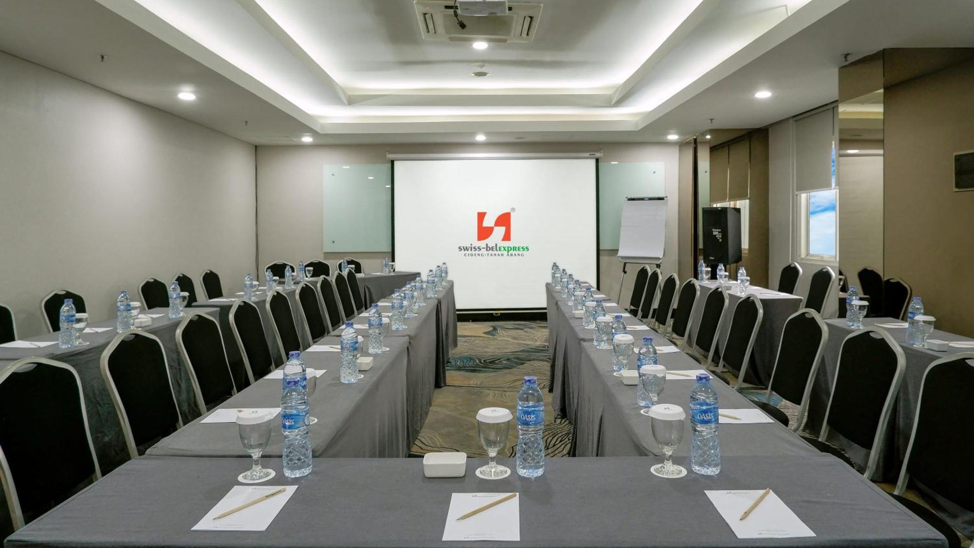 Swiss-belexpress Cideng Hotel 2*