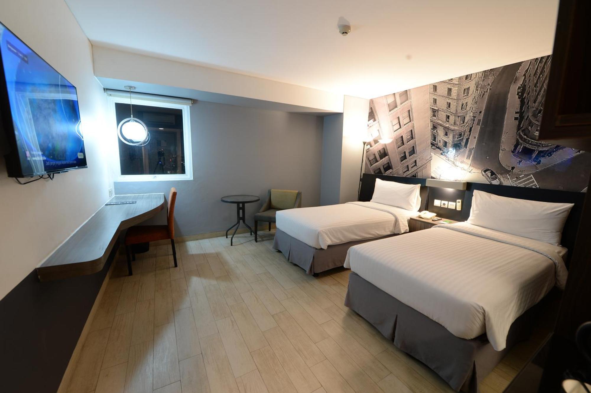 Hotel Horu Mangga Dua Square 3*