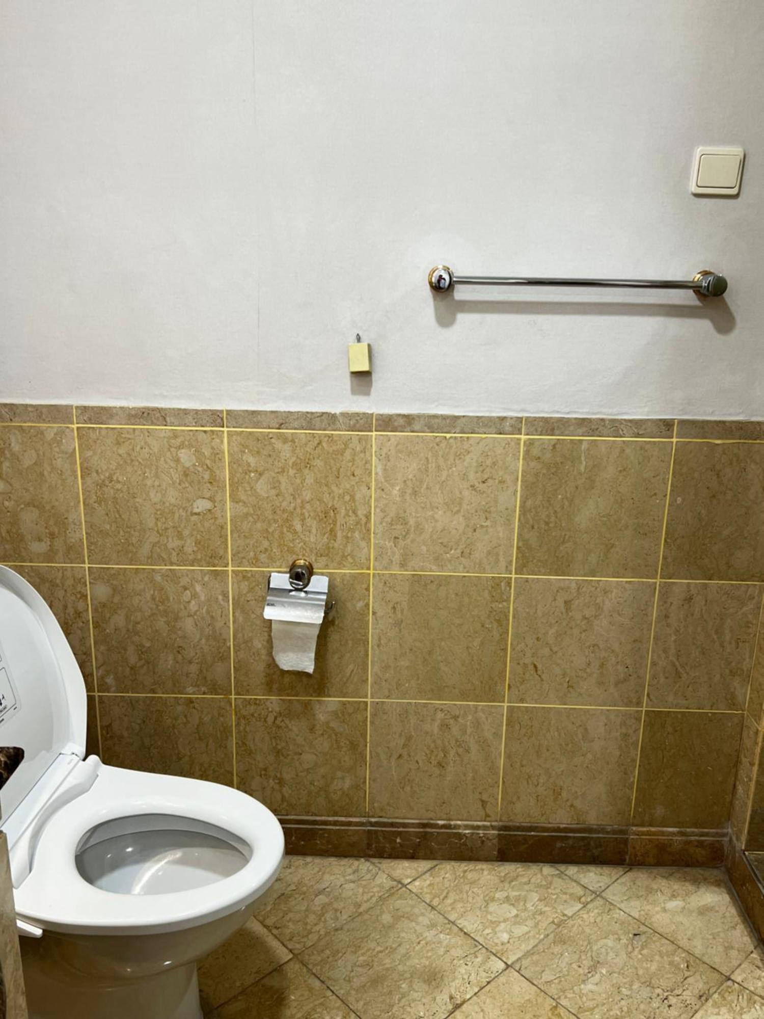 Istana Sahid Sudirman - With Private Room, Bathroom & Tv Jakarta