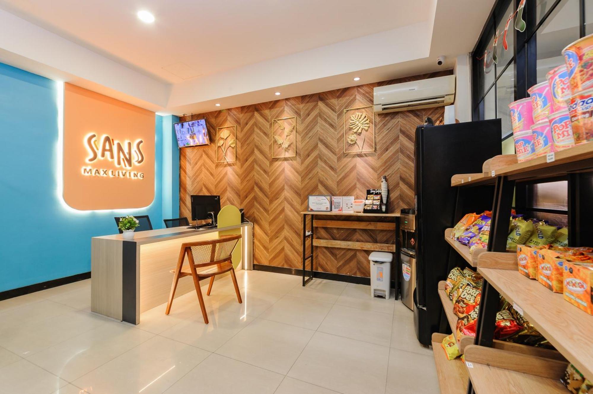 Sans Hotel Max Living Cengkareng Hotel 3*