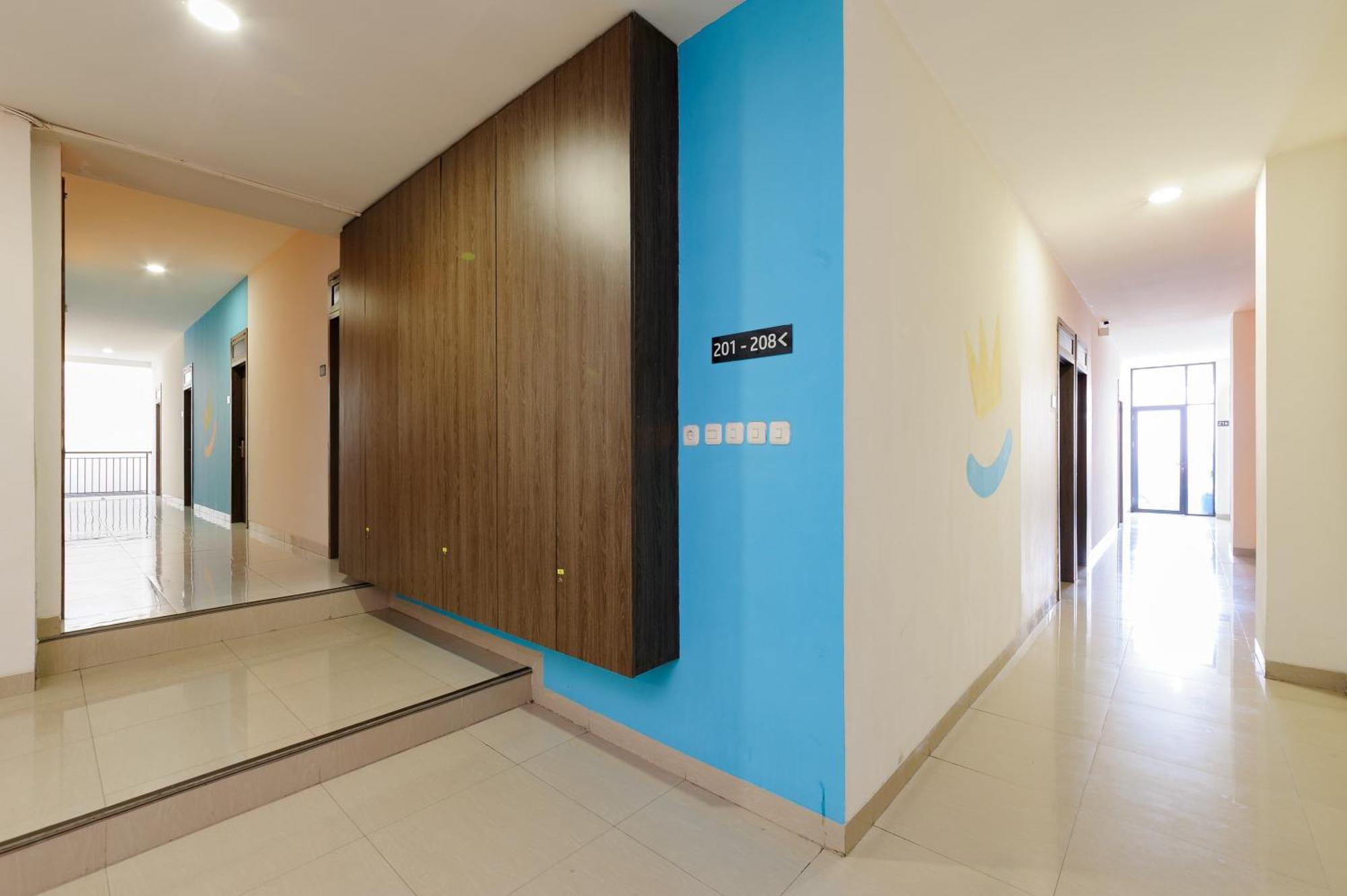 Sans Hotel Max Living Cengkareng Hotel 3*