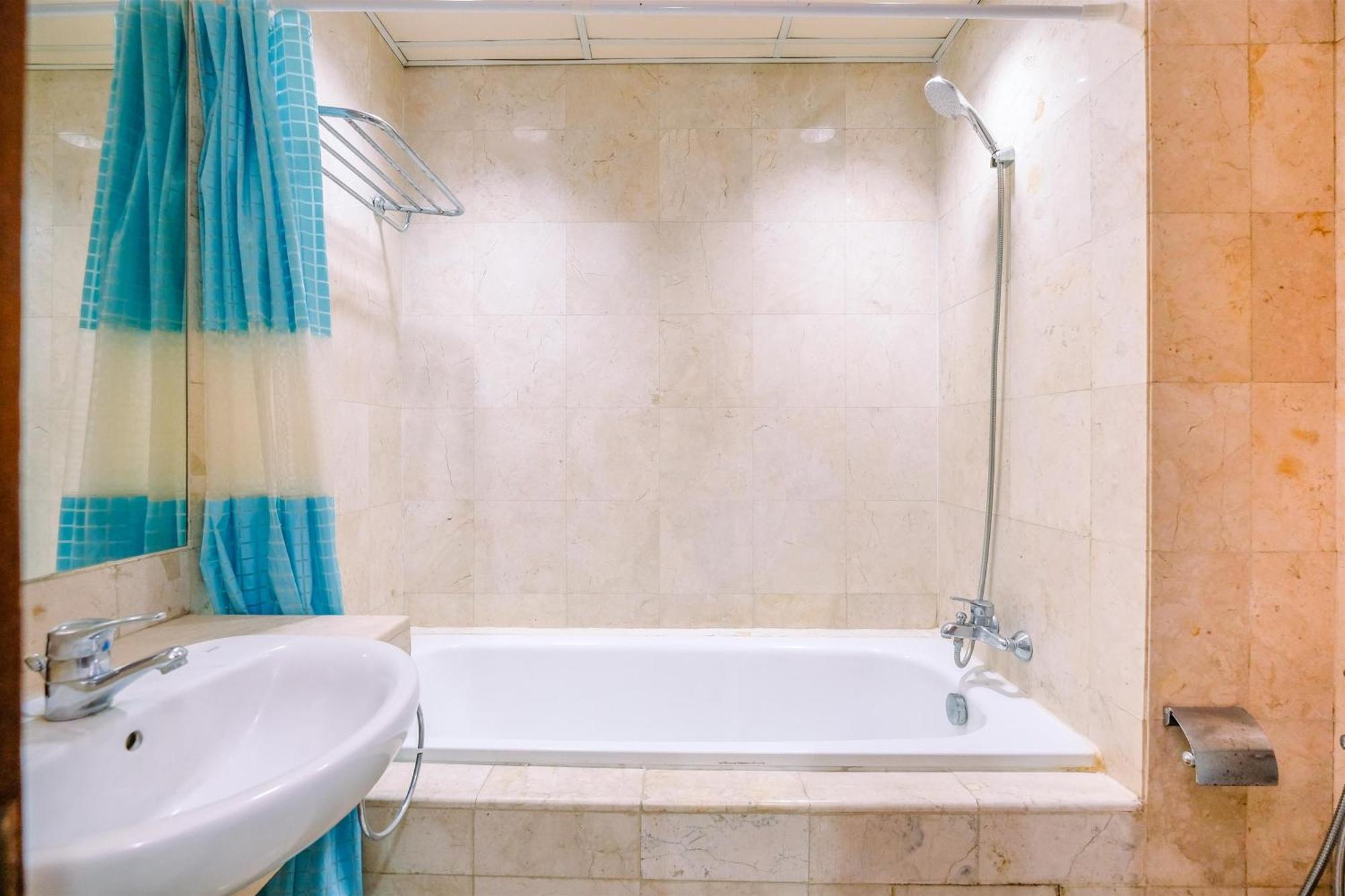 Wonderful And Homey 2br Bellagio By Travelio Jakarta