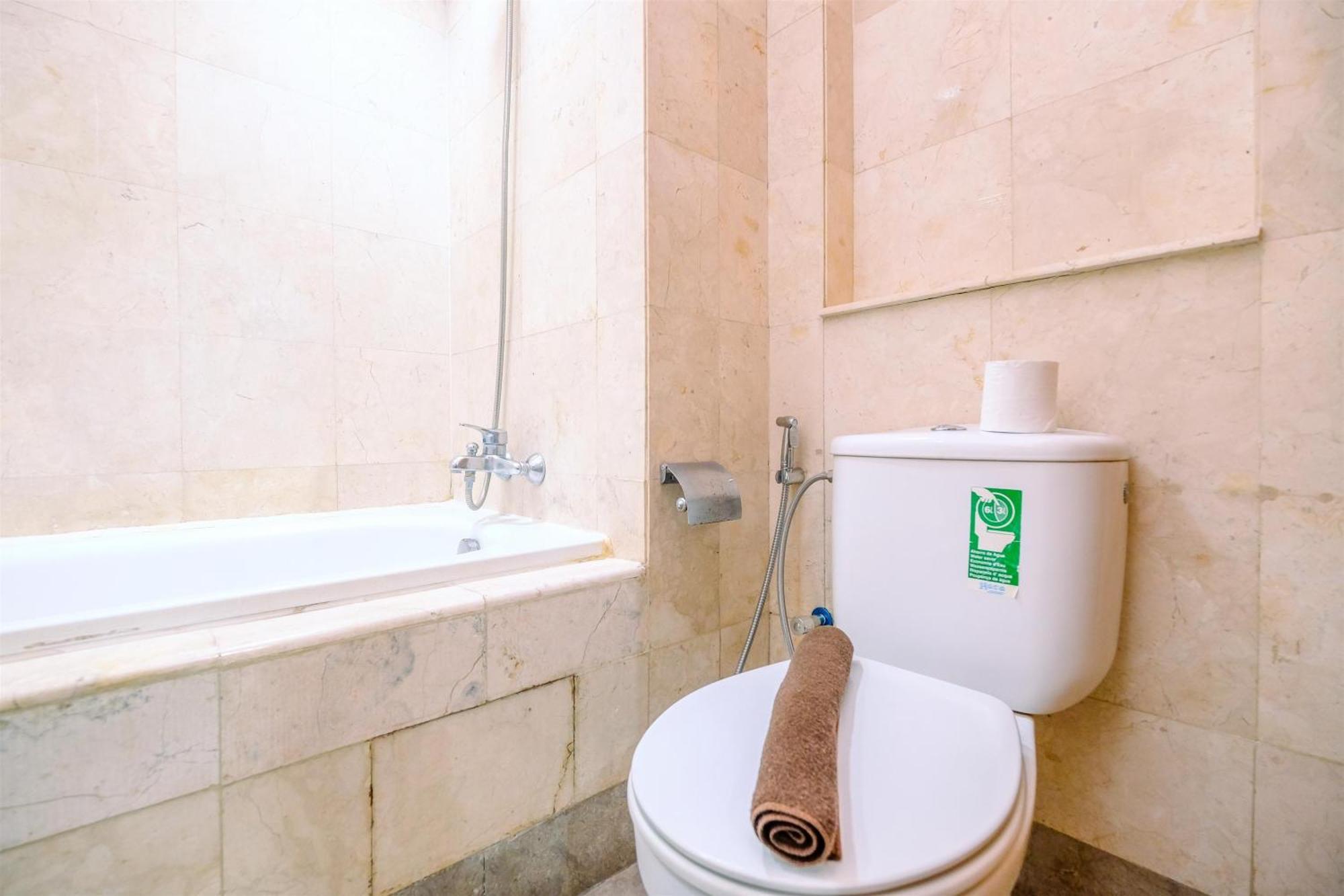 Wonderful And Homey 2br Bellagio By Travelio * Jakarta