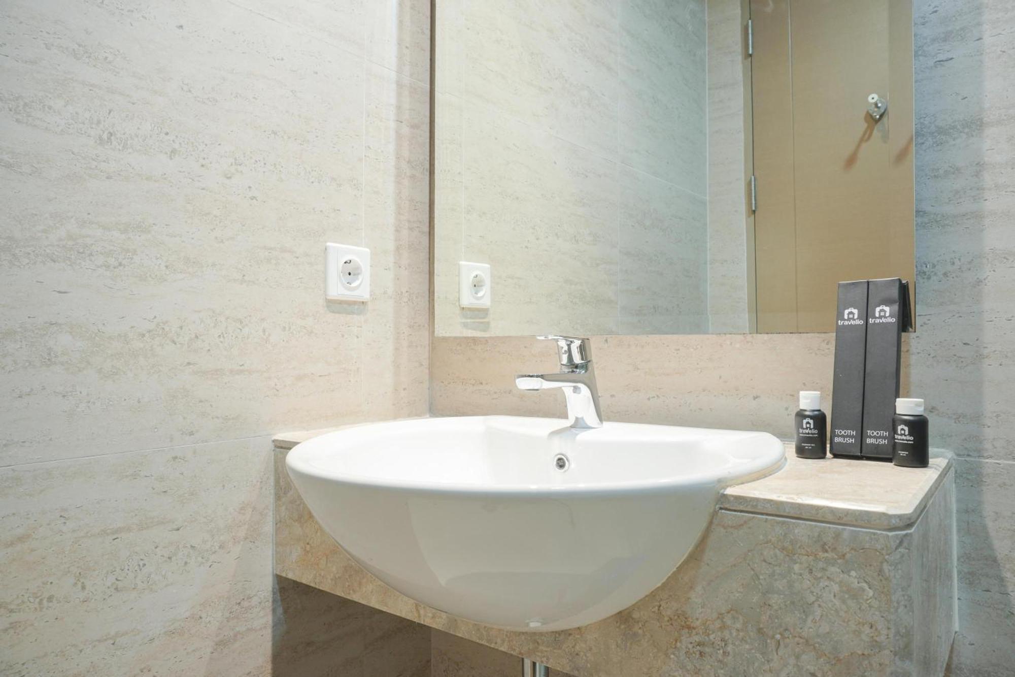 Apartment Exclusive And Cozy 1br At Gold Coast By Travelio Jakarta