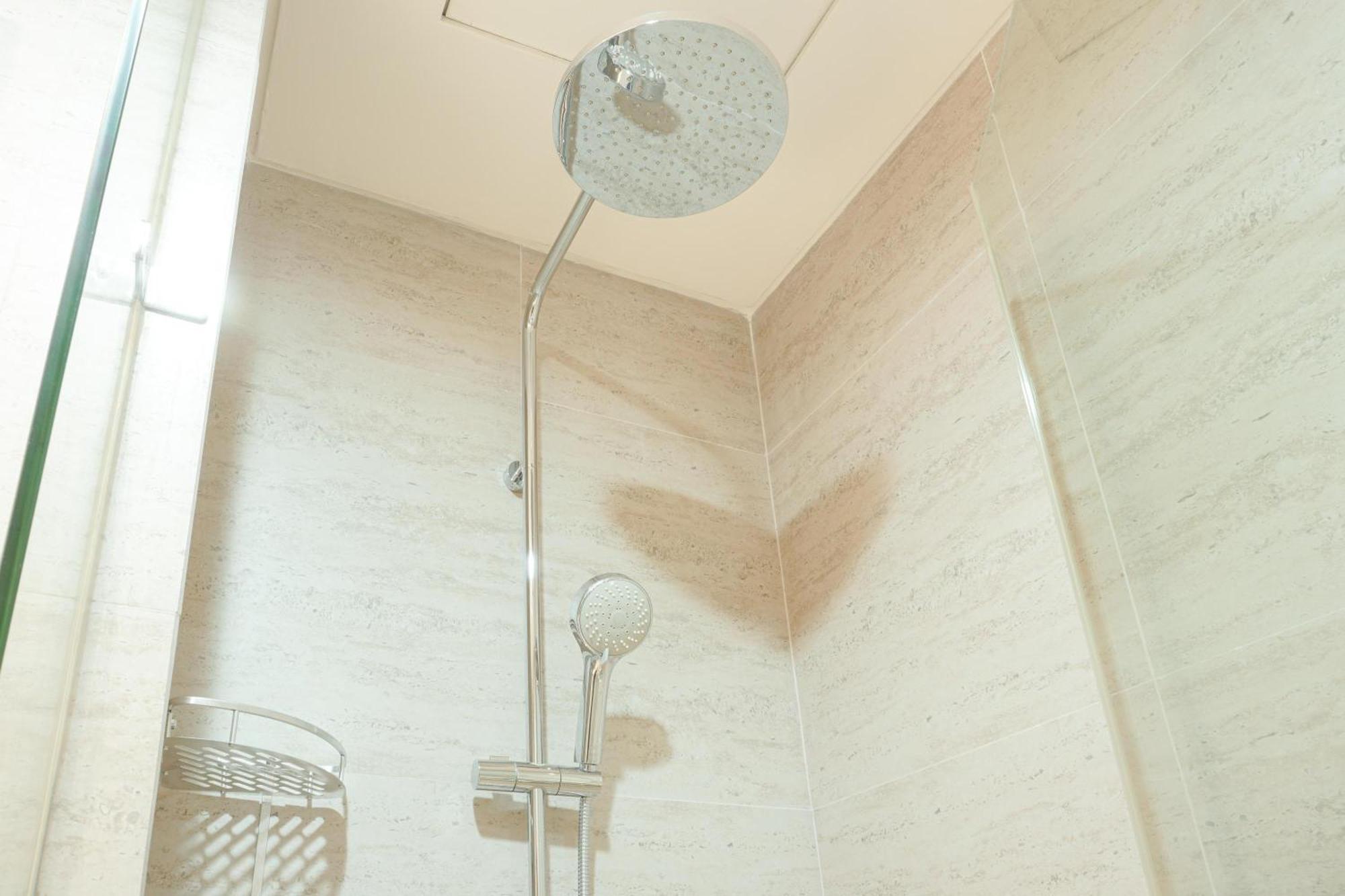 Exclusive And Cozy 1br At Gold Coast By Travelio * Jakarta