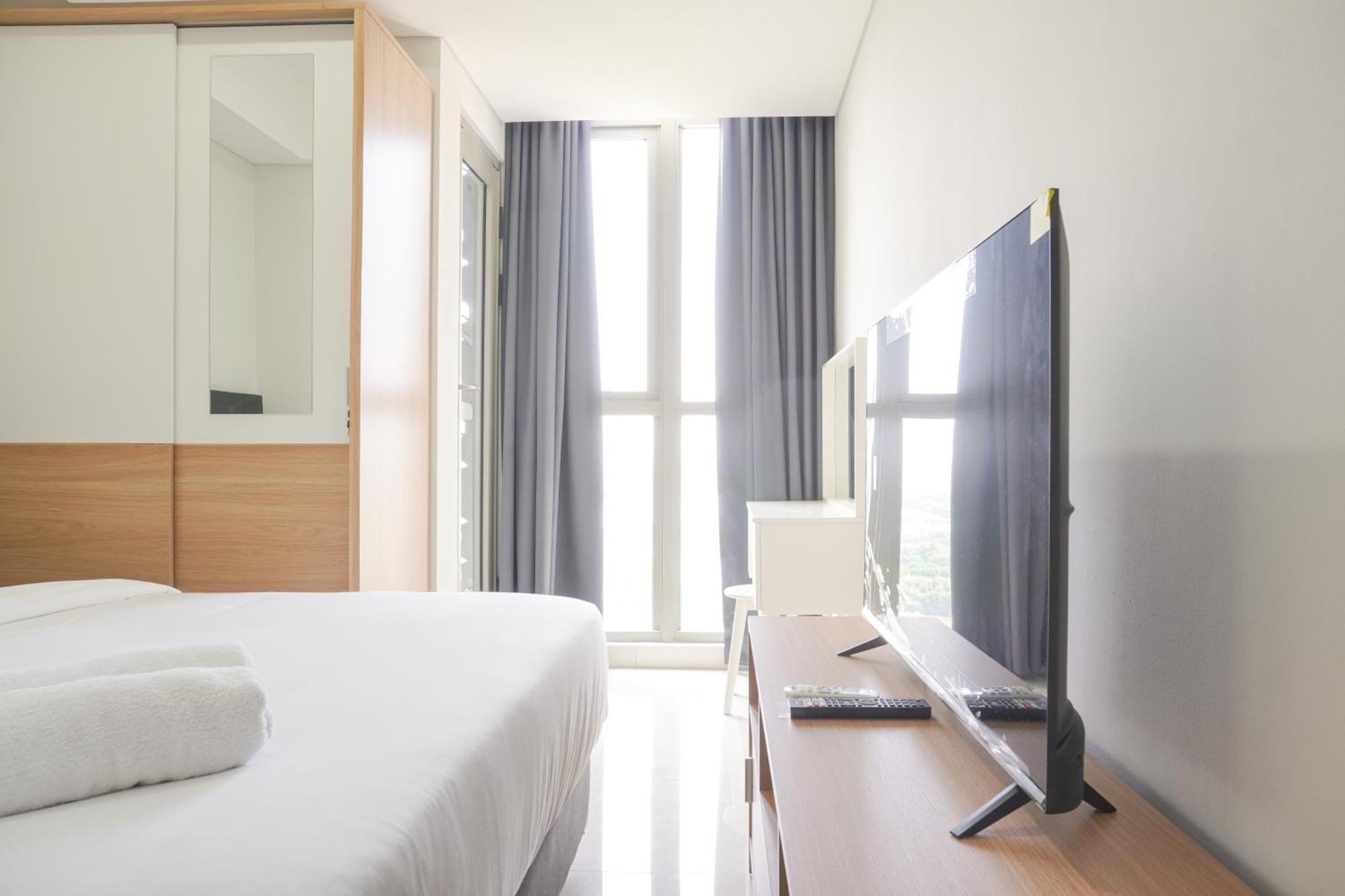 Exclusive And Cozy 1br At Gold Coast By Travelio Apartment Jakarta