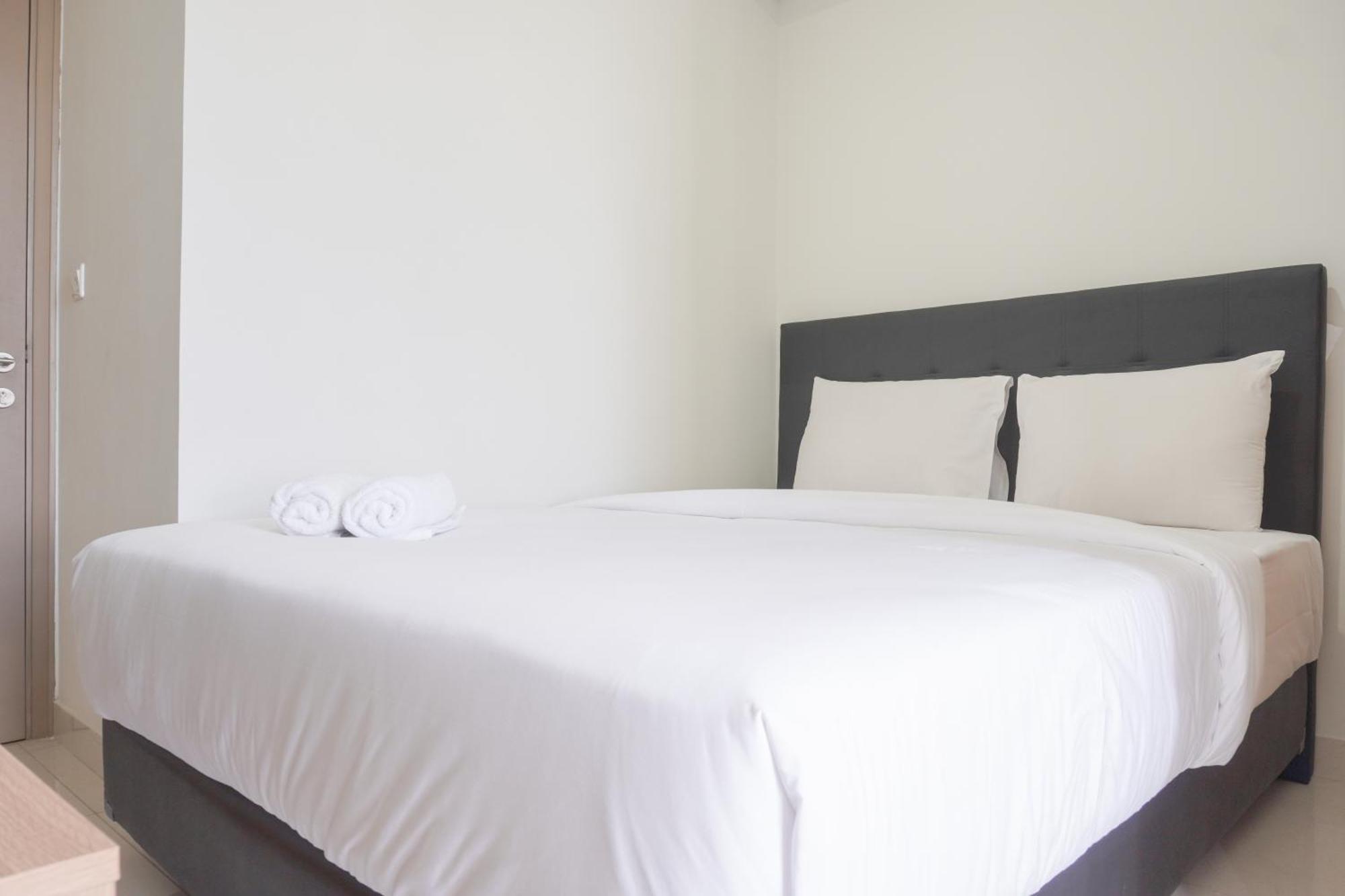 Exclusive And Cozy 1br At Gold Coast By Travelio * Jakarta