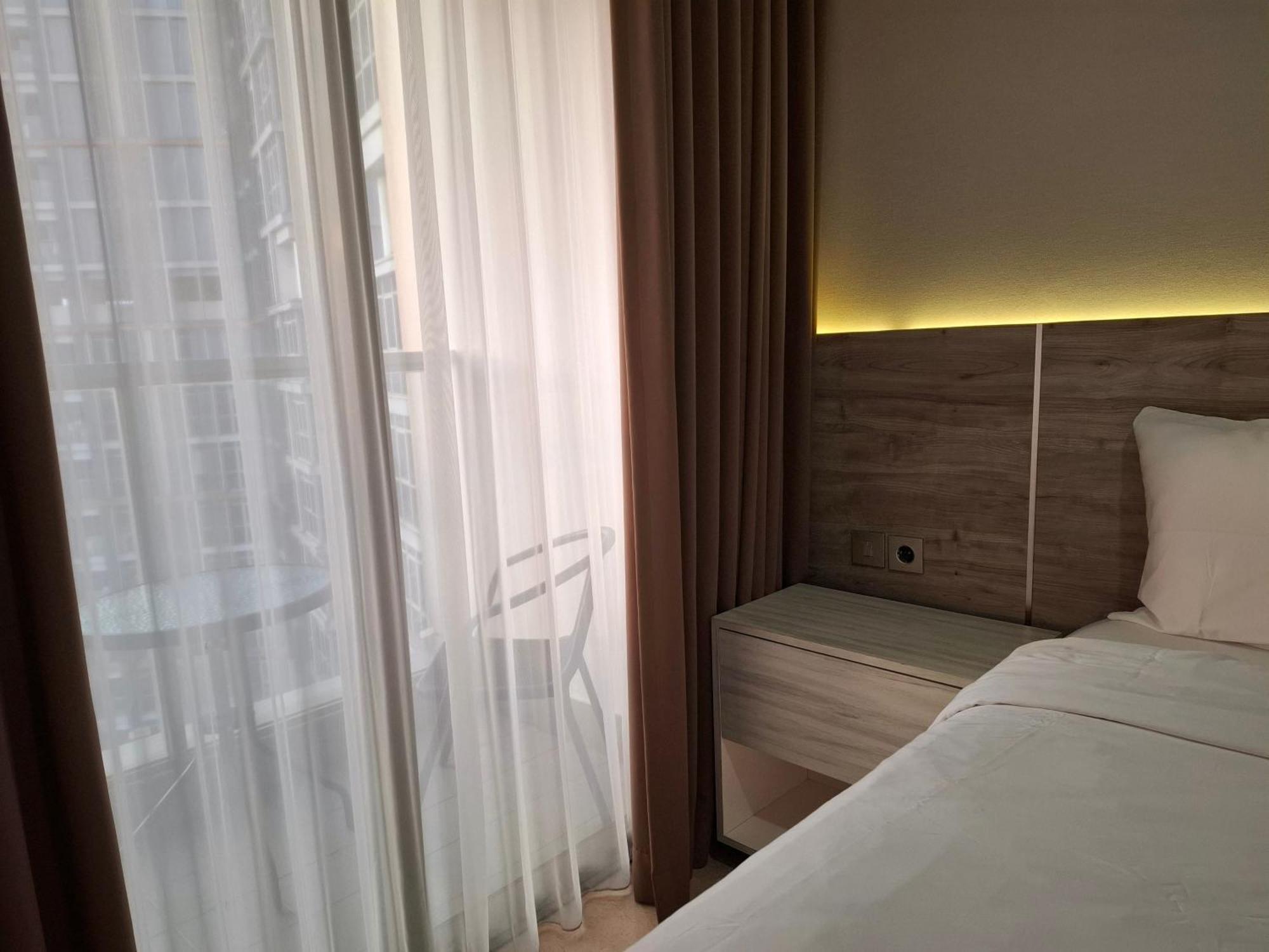 Luxury Sea View Free Wifi And Cozy Gold Coast Pik Next To Oakwood By Blezz Jakarta