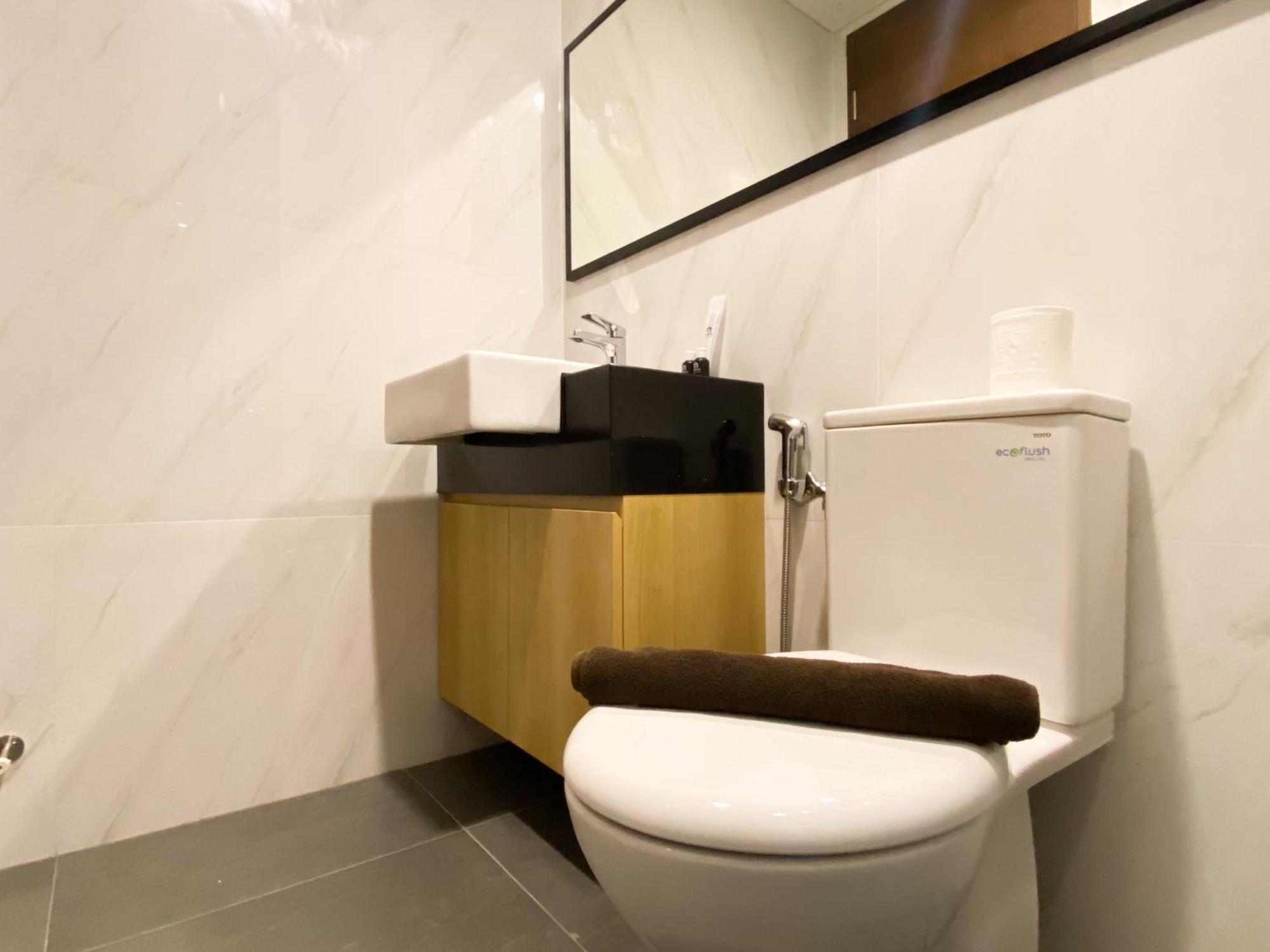Modern Design And Homey Ciputra World 2 By Travelio Apartment *