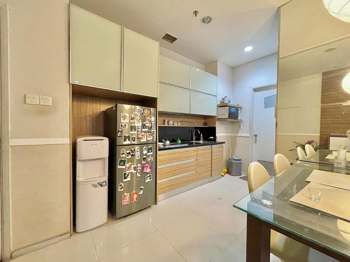 Apartment Live, Laugh, At Nadine's Place Jakarta