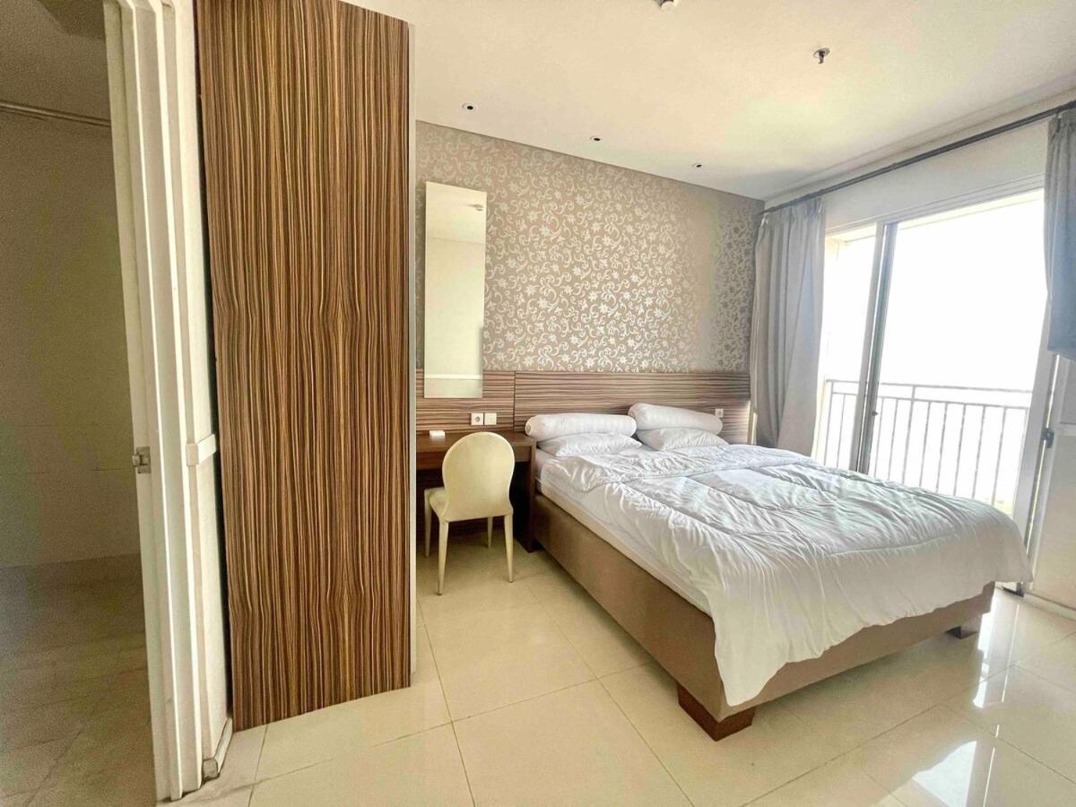 Apartment Live, Laugh, At Nadine's Place Jakarta