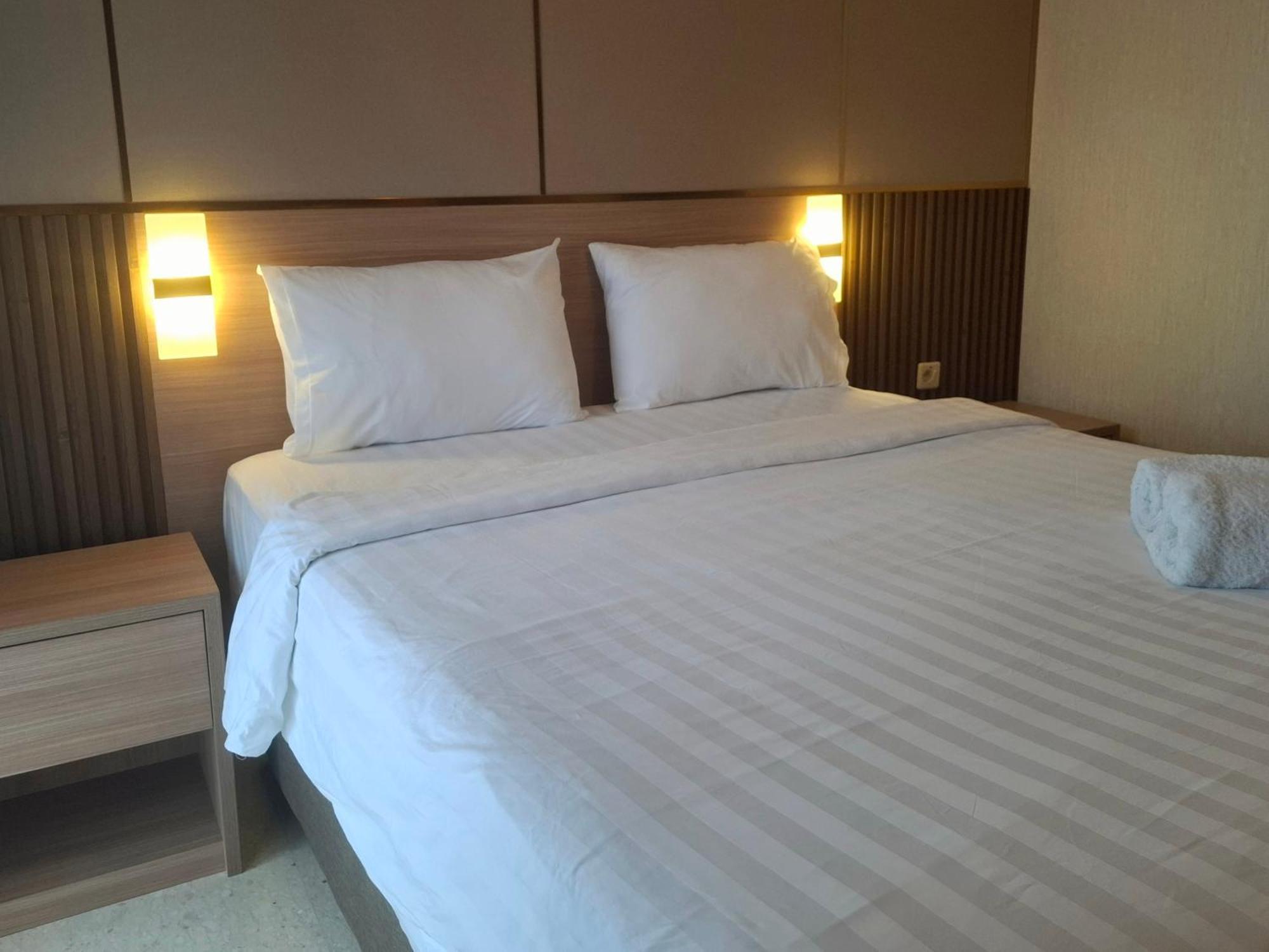 Luxury Sea View Free Wifi And Cozy Gold Coast Pik Next To Oakwood By Blezz Jakarta