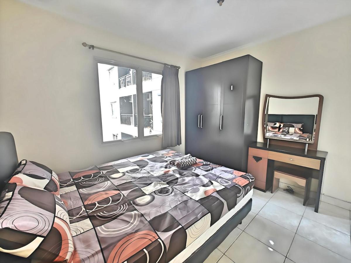 Strategic 2br Gading Moi With Wi-fi, Pool & Gym By 2ndhome Apartment Jakarta