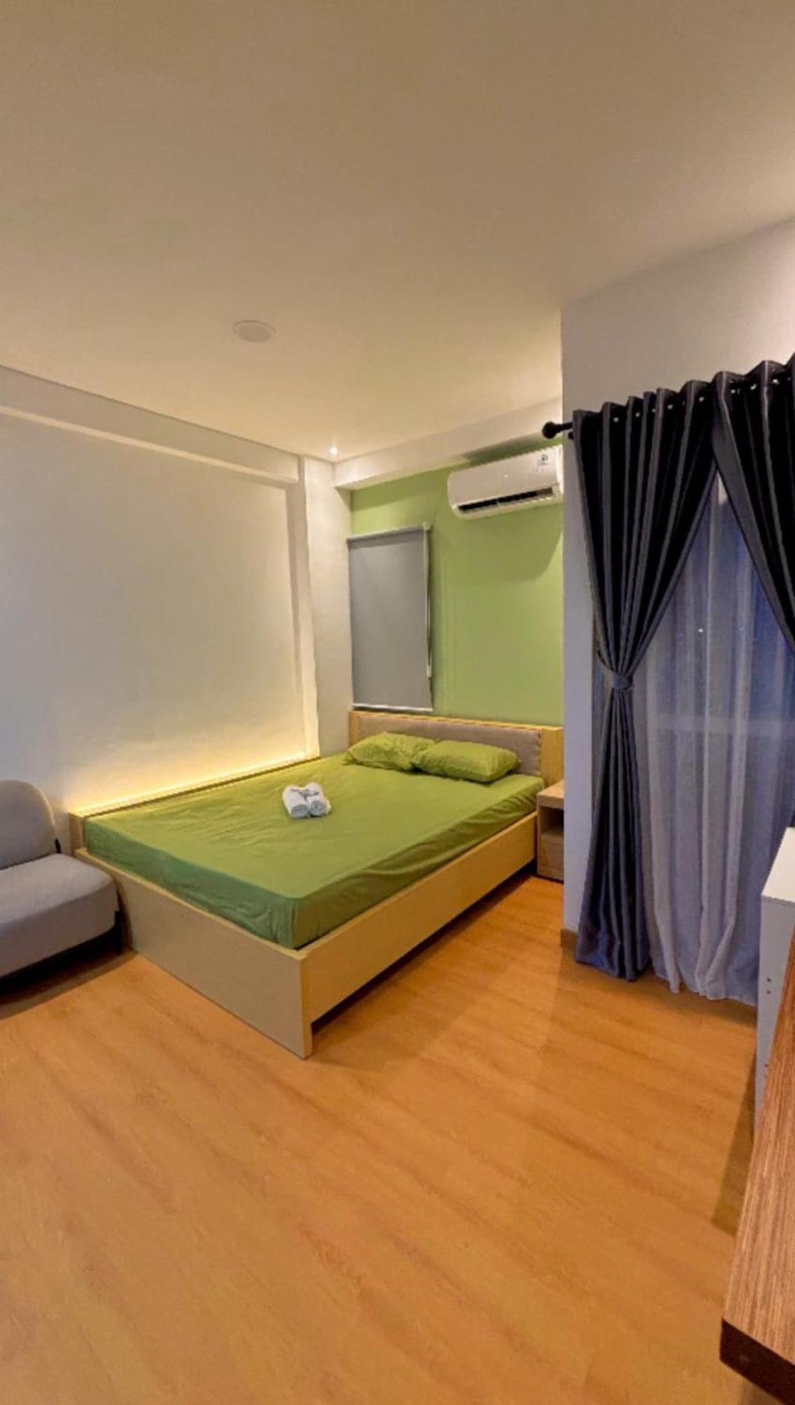Apartment Dealinroom