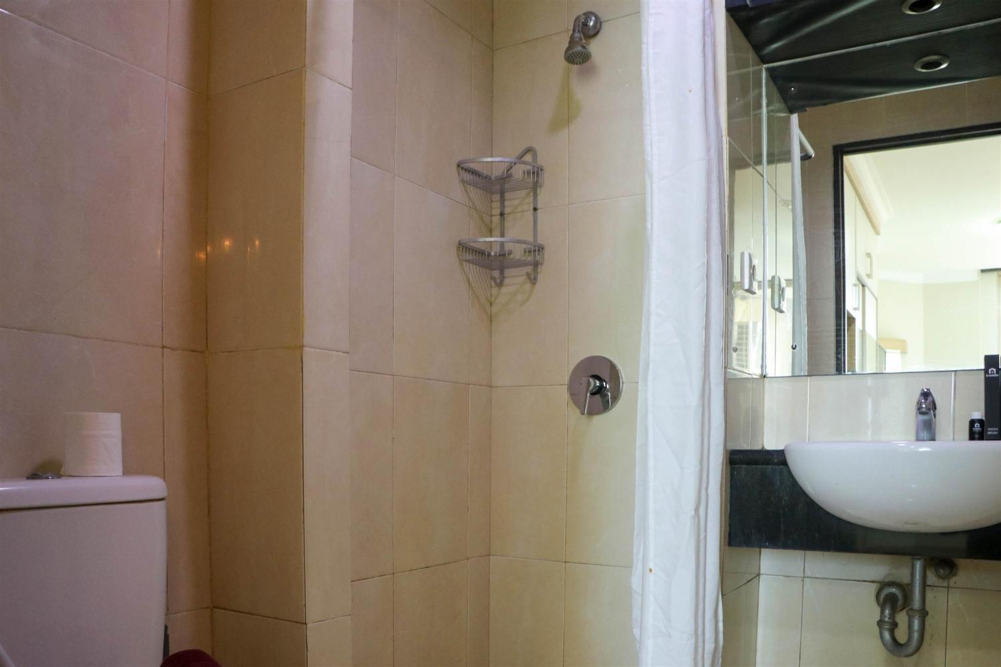 Căn hộ Cozy At Mangga Dua By Travelio *