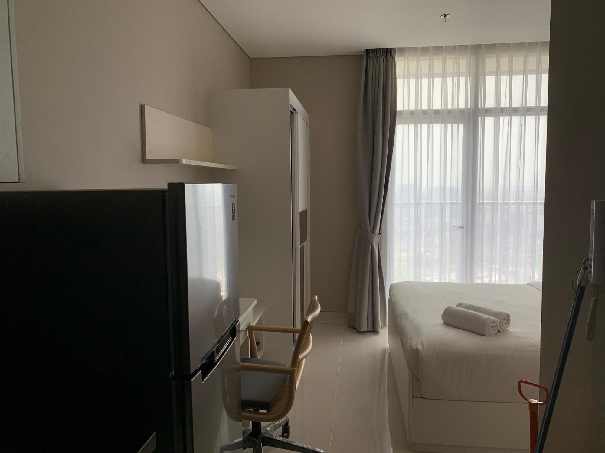 Modern And Comfort At Ciputra International By Travelio Apartment