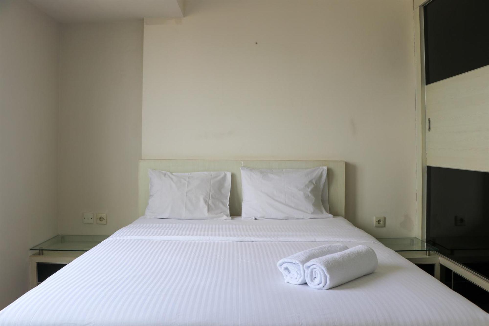 Comfort And Minimalist At Maple Park Sunter By Travelio