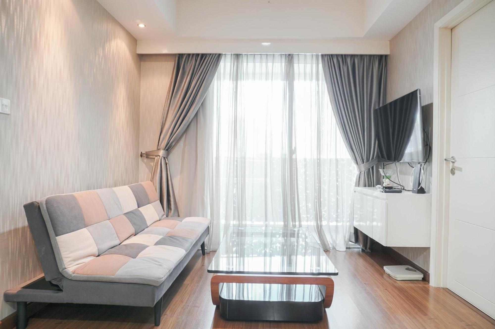 Stunning And Strategic 2br At Casa Grande By Travelio Apartment