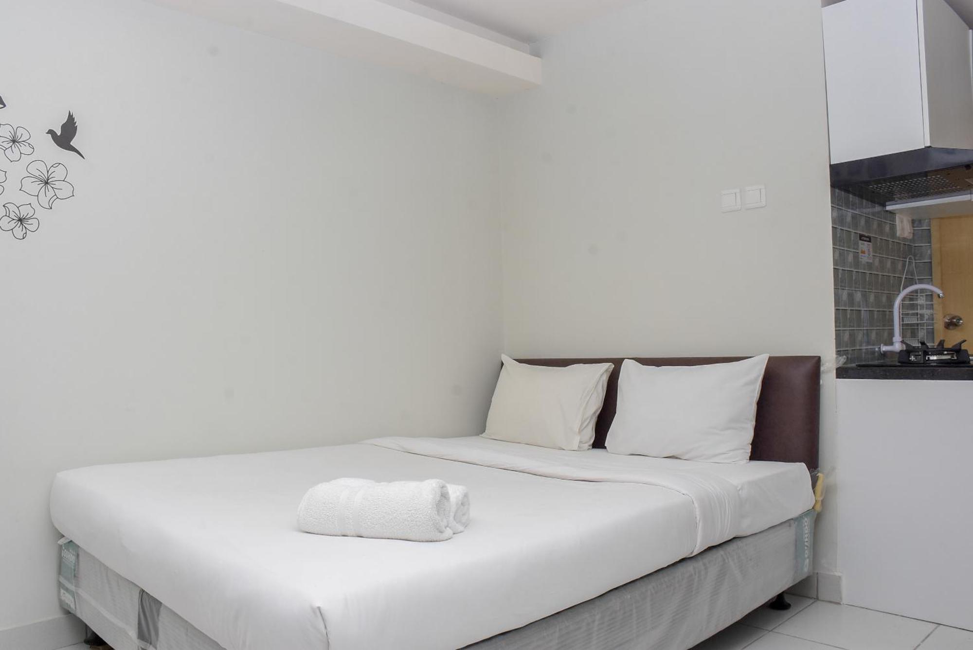 Cozy And Comfy At Amethyst By Travelio Apartment Jakarta