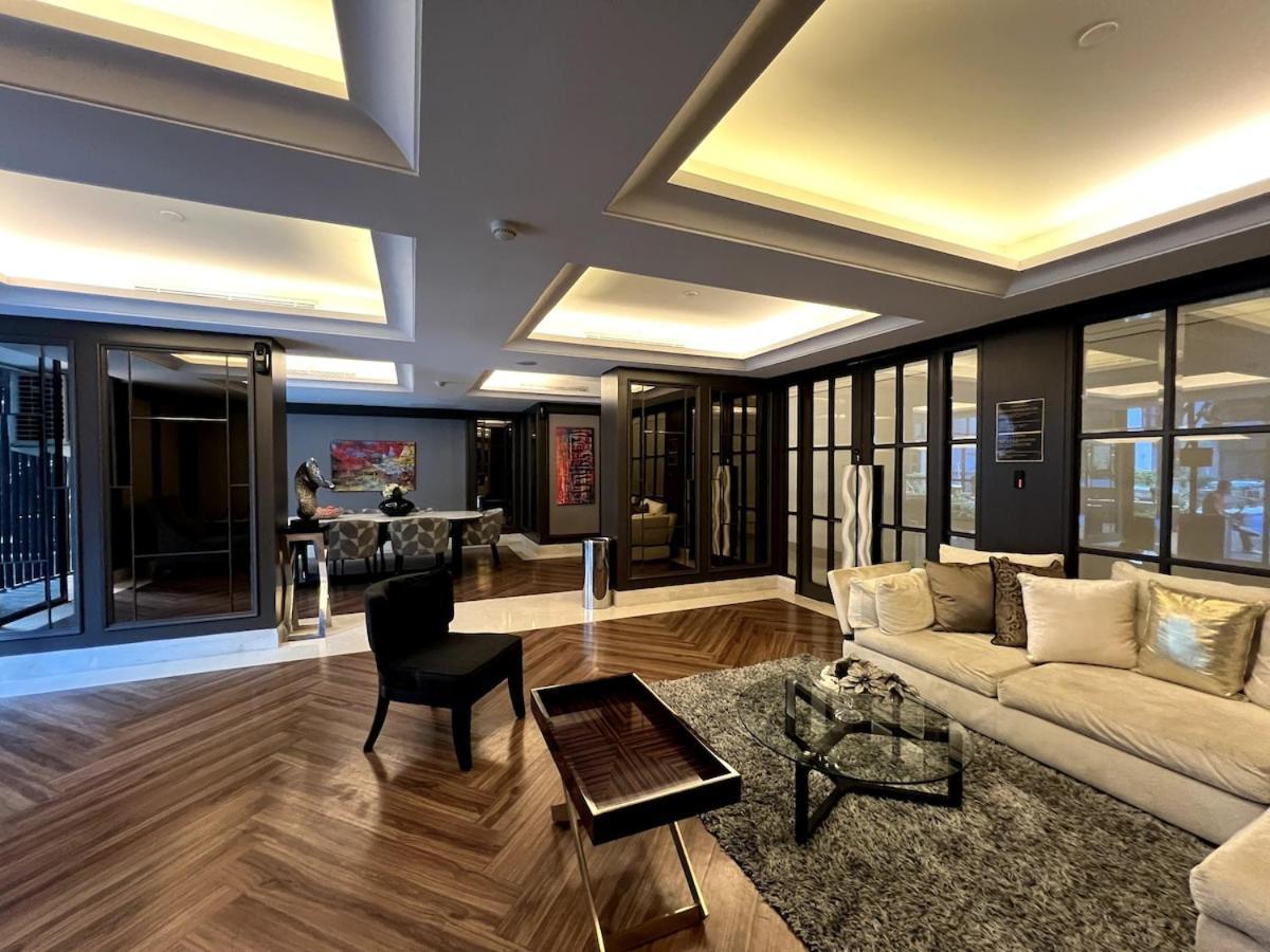 Apartment 2 Bed Casa Grande Mall Kota Kasablanka, View Swimming Pool By Travelibu