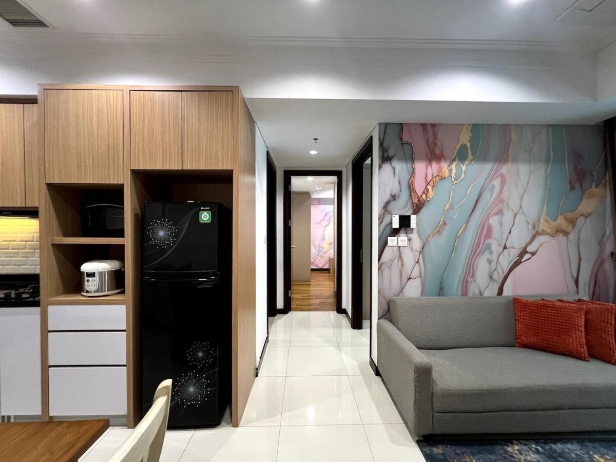 2 Bed Casa Grande Mall Kota Kasablanka, View Swimming Pool By Travelibu