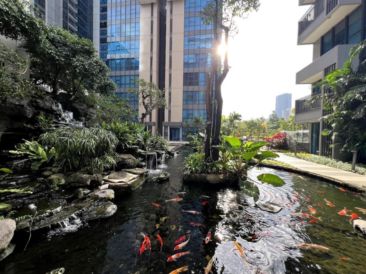 Apartment 2 Bed Casa Grande Mall Kota Kasablanka, View Swimming Pool By Travelibu Jakarta