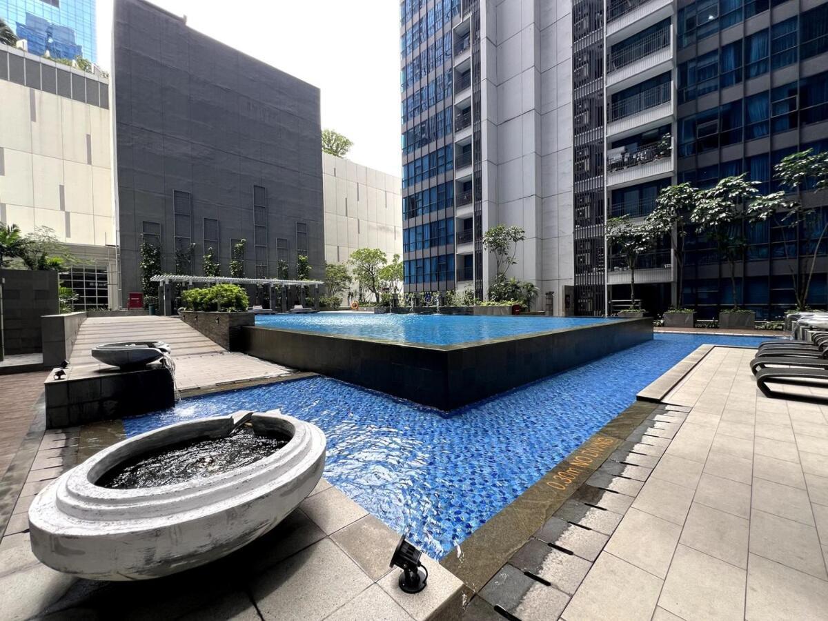 Apartment 2 Bed Casa Grande Mall Kota Kasablanka, View Swimming Pool By Travelibu Jakarta