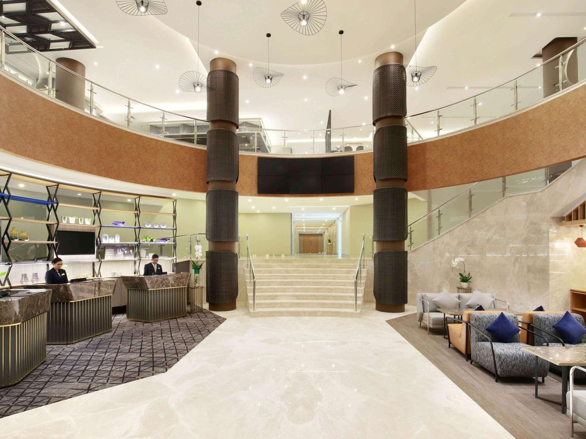 Hotel Novotel Cikini 4*