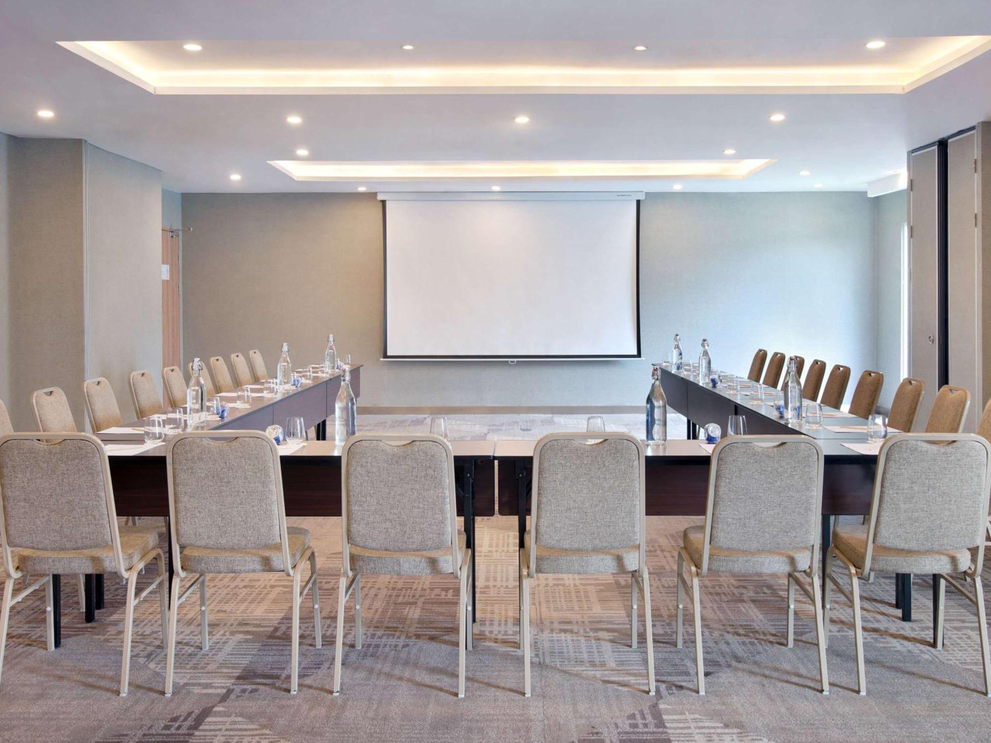 Novotel Cikini Hotel 4*