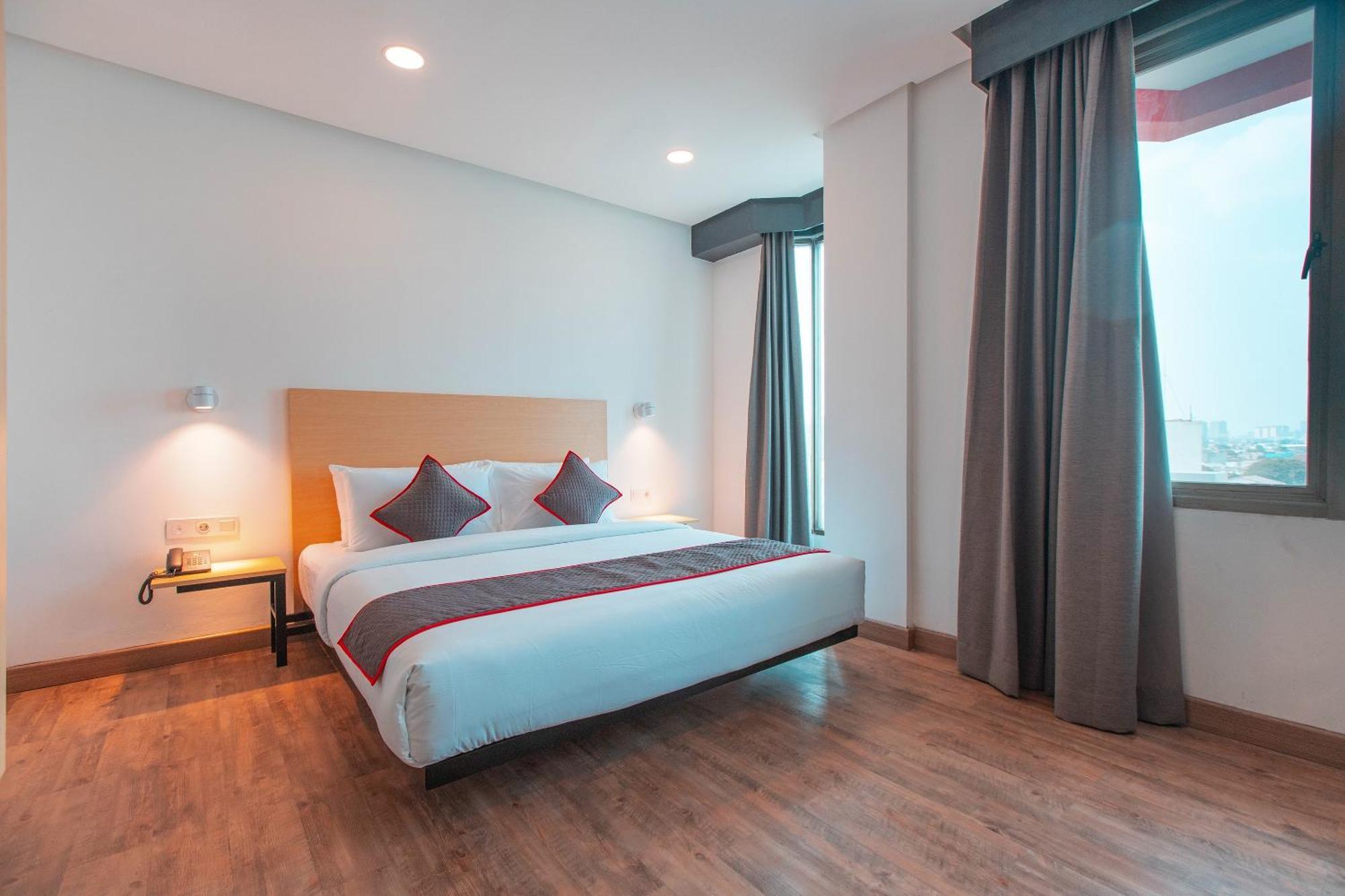 Super Oyo Townhouse 1 Salemba