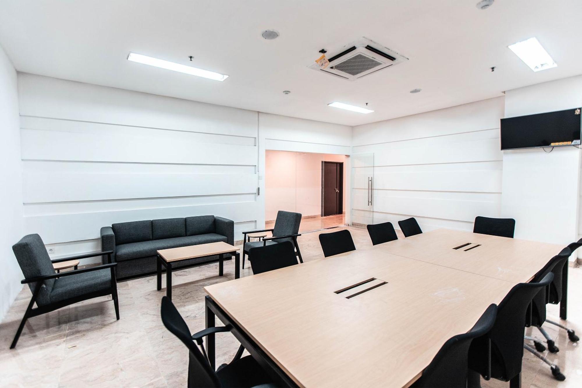 Super Oyo Townhouse 1 Salemba Hotel 3*