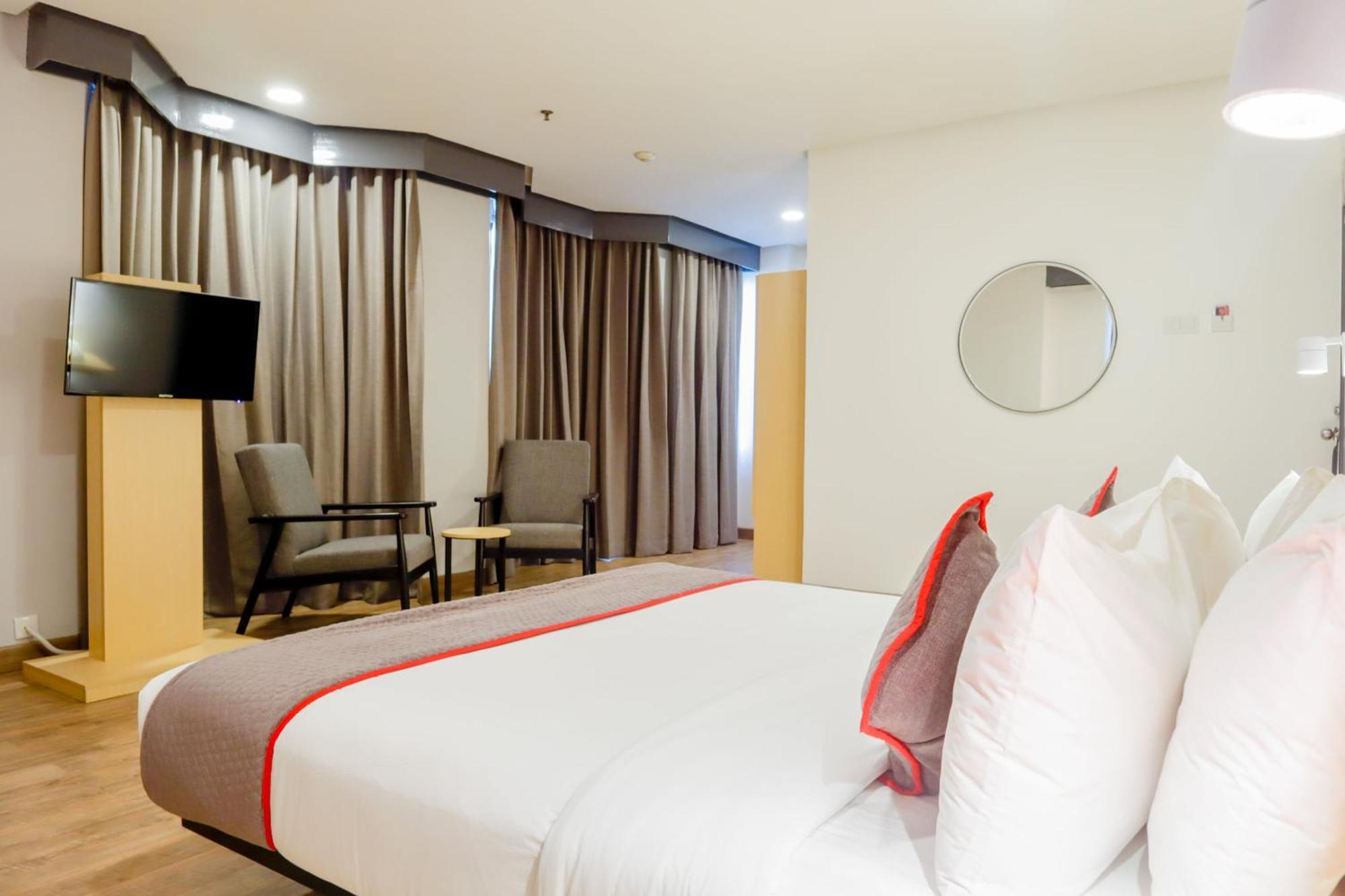 Super Oyo Townhouse 1 Salemba Jakarta