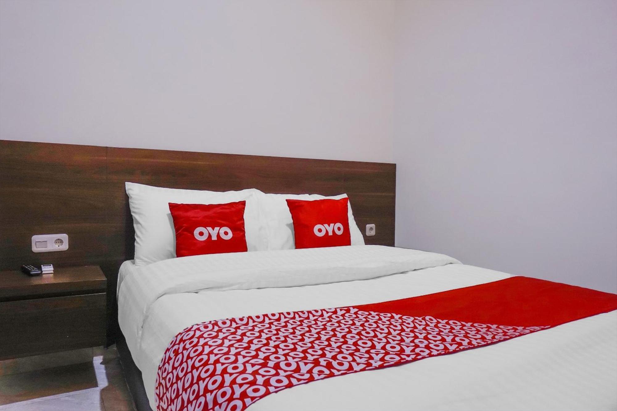 Hotel Super Oyo 90115 Near Pasar Baru 2*