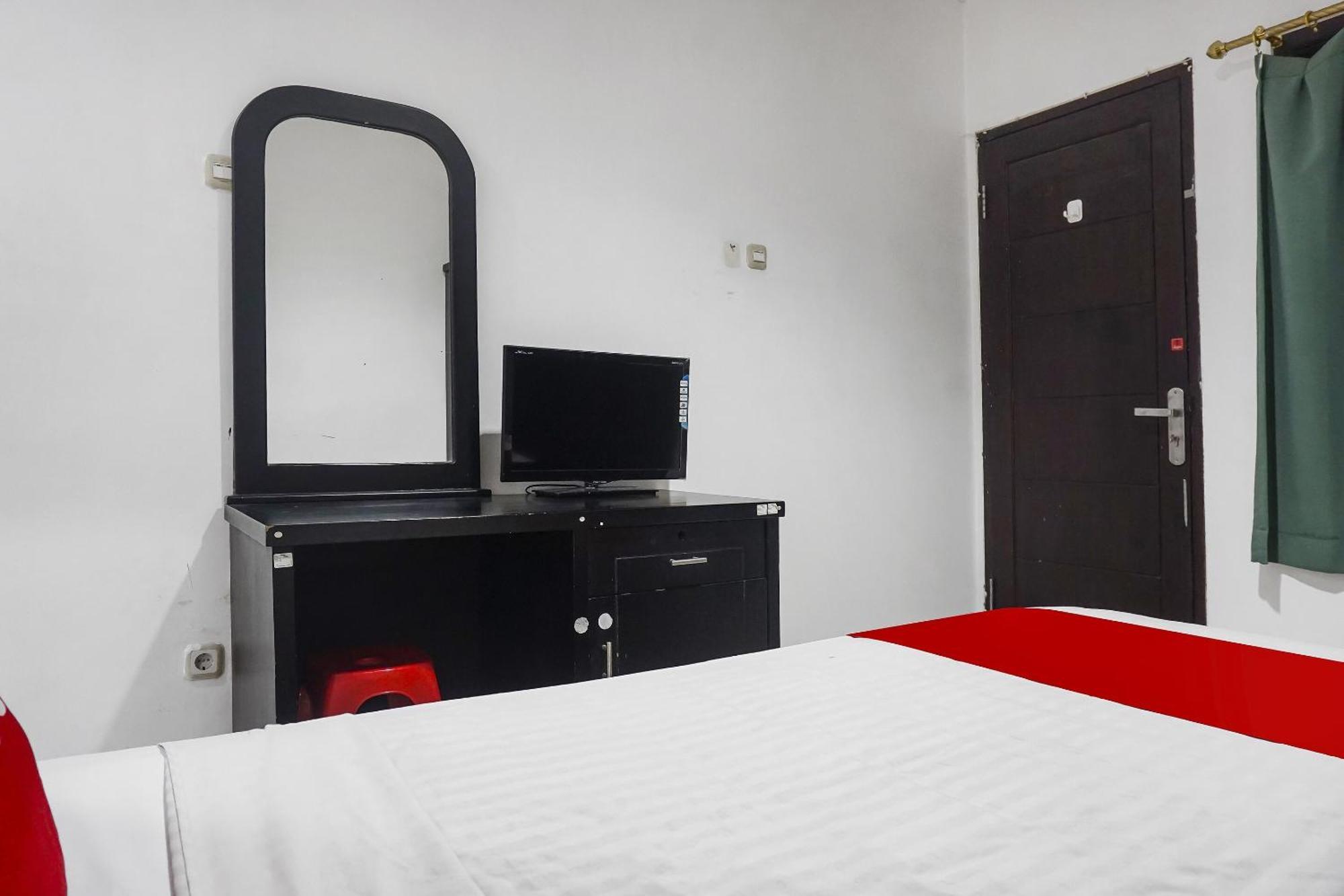 Hotel Oyo 91257 Royani 2*