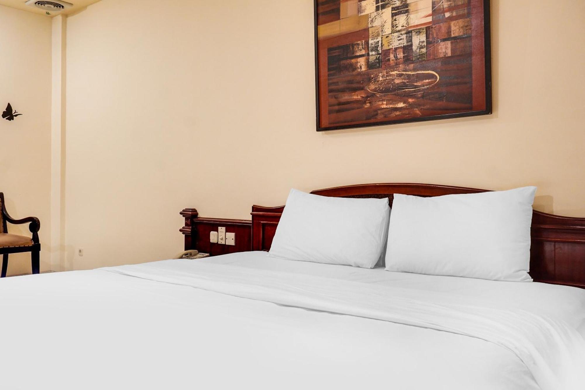 Hotel Super Oyo Townhouse Oak Bi Executive 2*