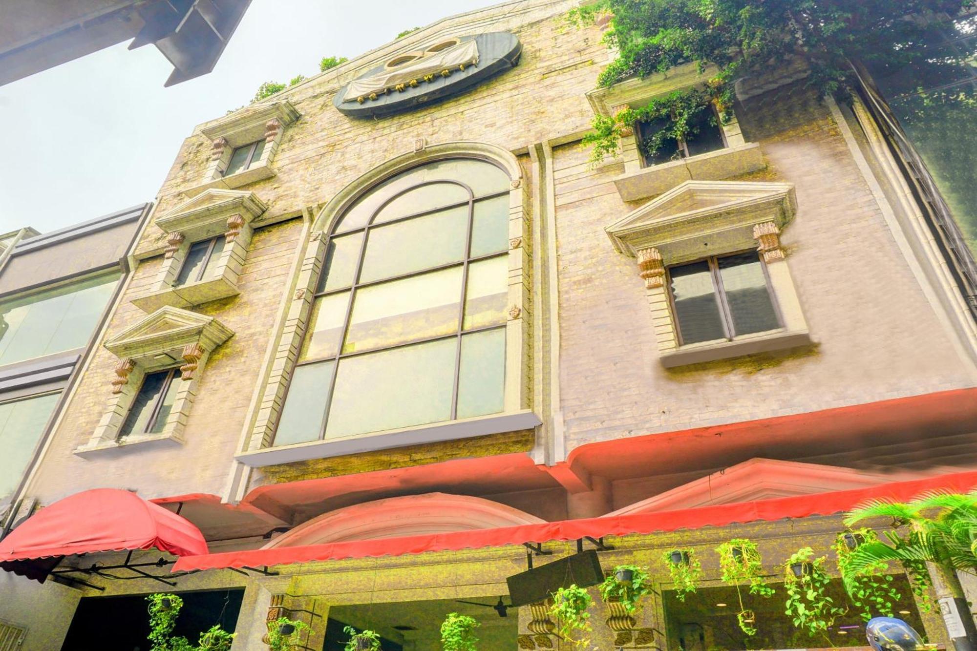 Super Oyo Townhouse Oak Grand Orienchi