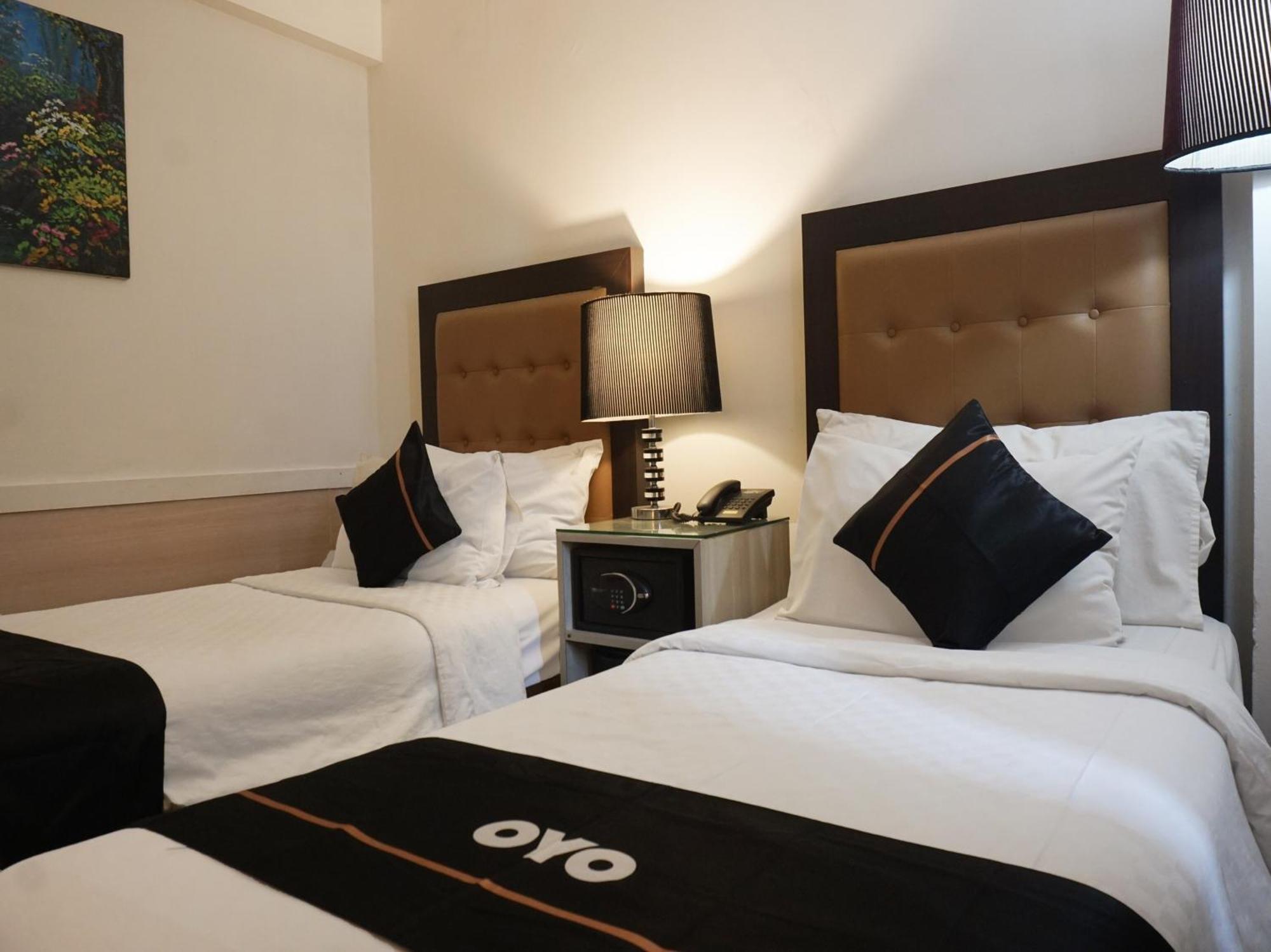 Super Oyo Townhouse Oak Grand Orienchi Hotel Jacarta