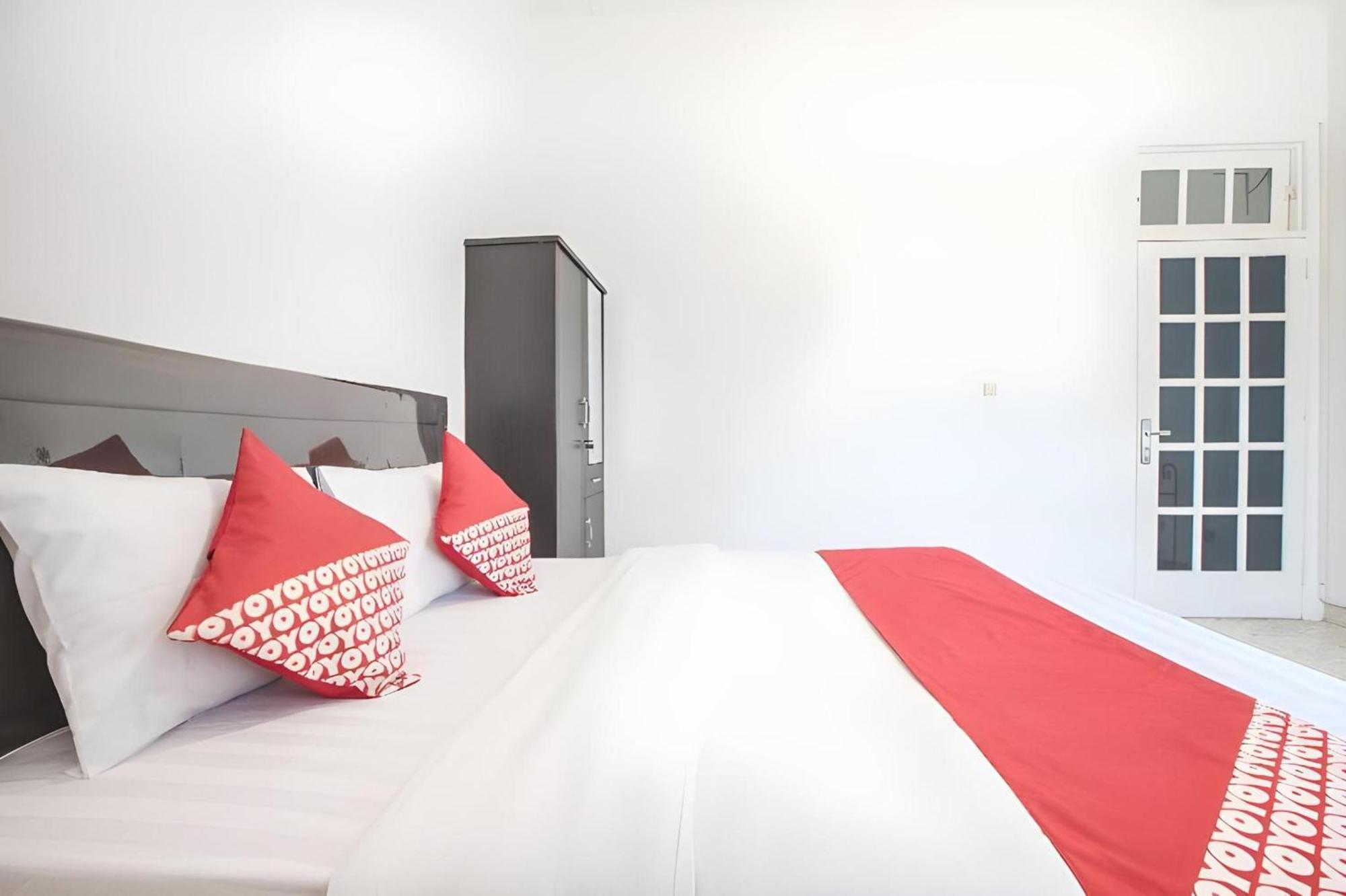 Capital O 332 G17 Kemang 3* Jakarta